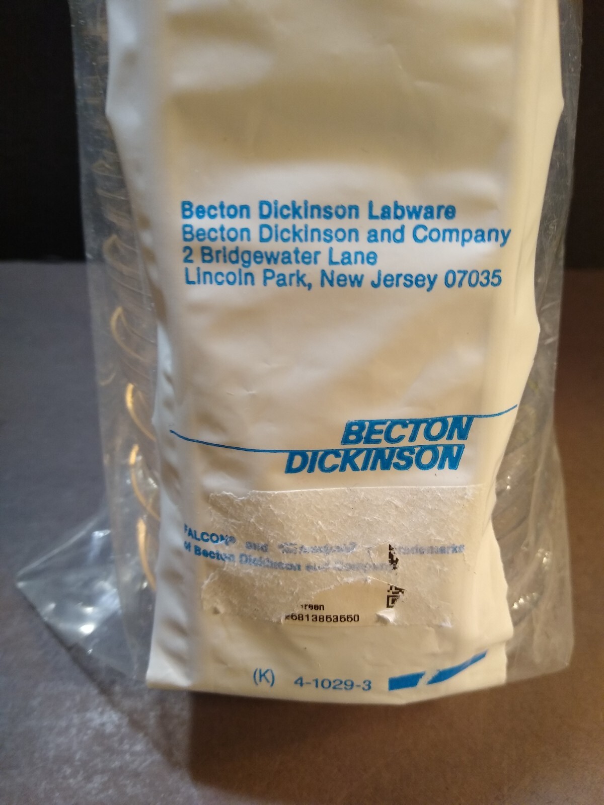Becton Dickinson Falcon 1029 petri dishes one sleeve of 20