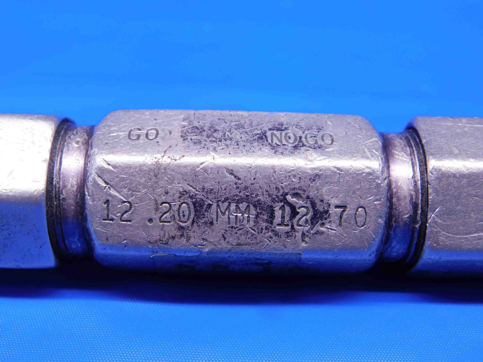 12.200 & 12.700 CL X mm PIN PLUG GAGE GO NO GO 12.000 +.200 12 .5000 12.20 12.70
