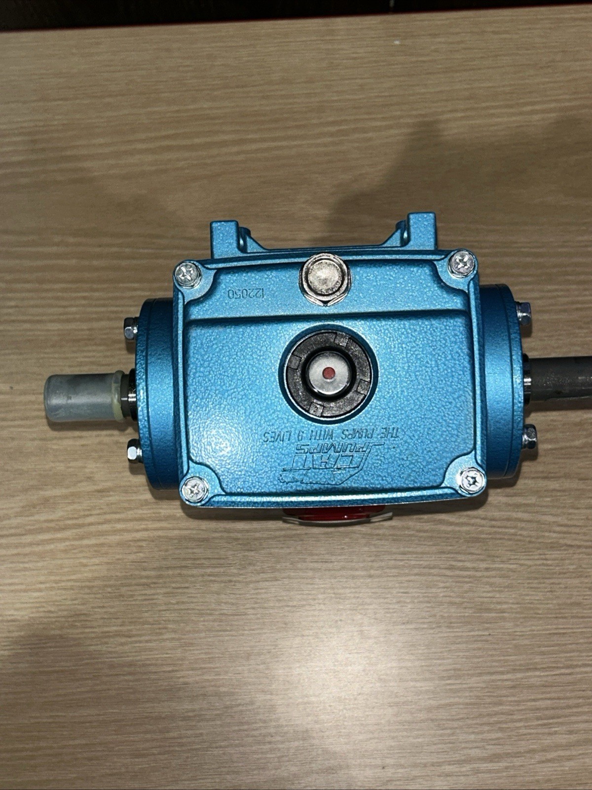 CAT PUMPS Plunger Pump 4 GPM 2200 PSI 1/2″Inlet 3/8″ Discharge Blue/Silver 310