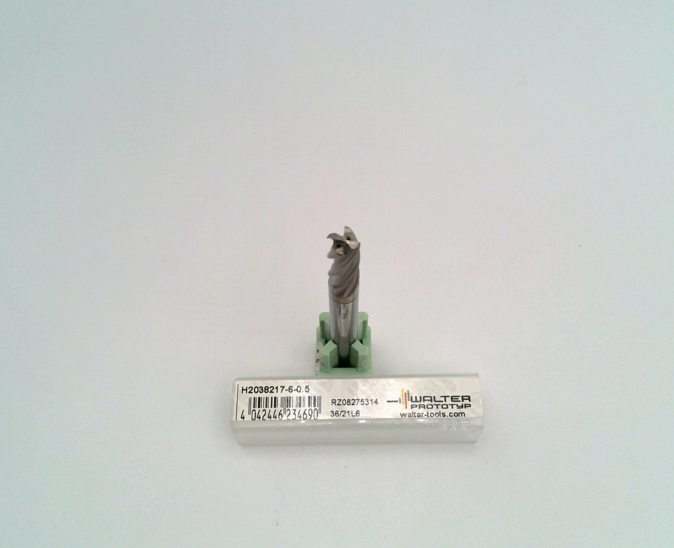 New Walter Prototyp 6mm (0.2362″) R0.5 Corner Radius Carbide End Mill RZ08275314