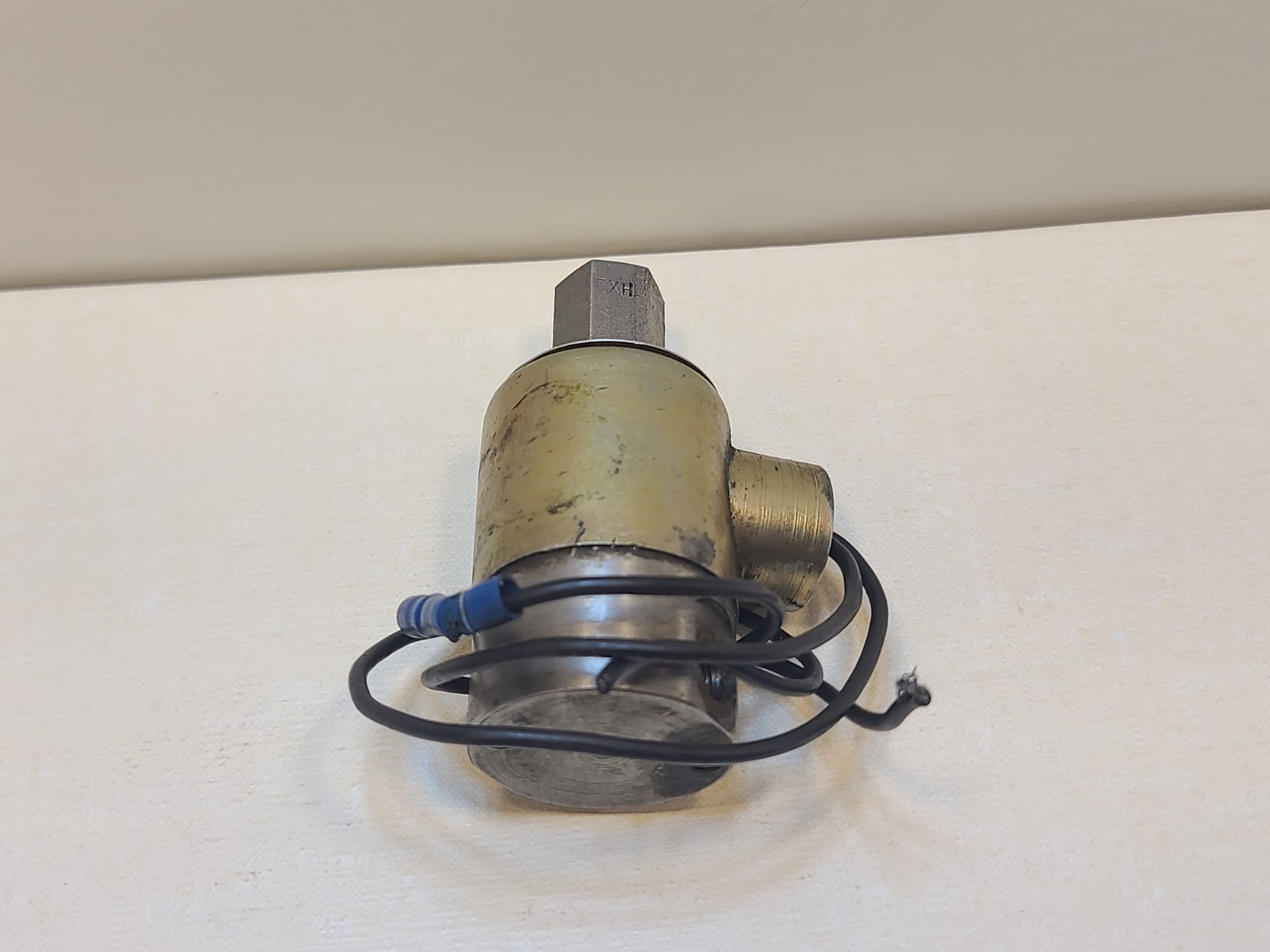 Parker Skinner V53DB1100 Pneumatic Solenoid Valve – Used