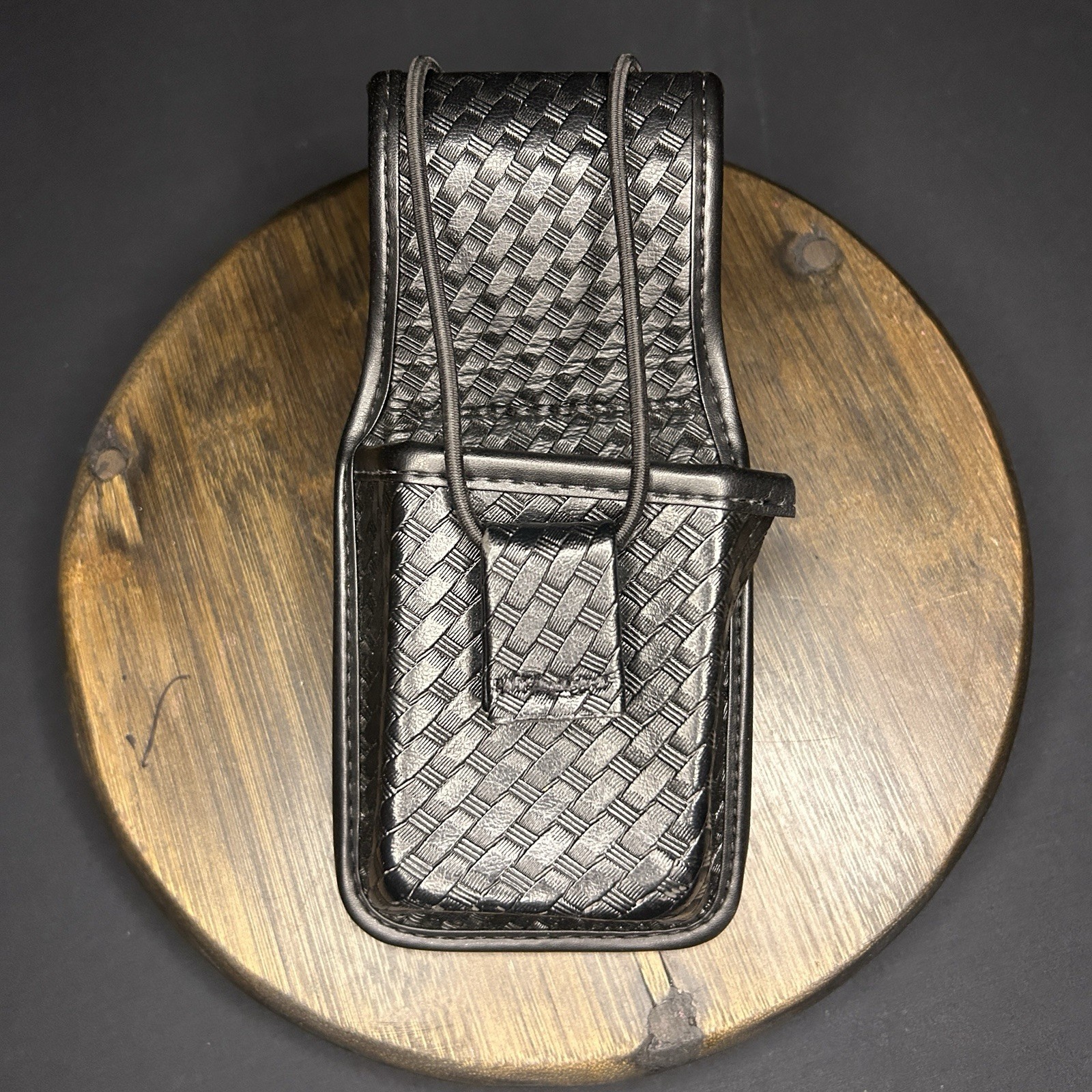 Bianchi Universal Radio Holder Swivel Back Accumold Leather (Has A Cut On Side)