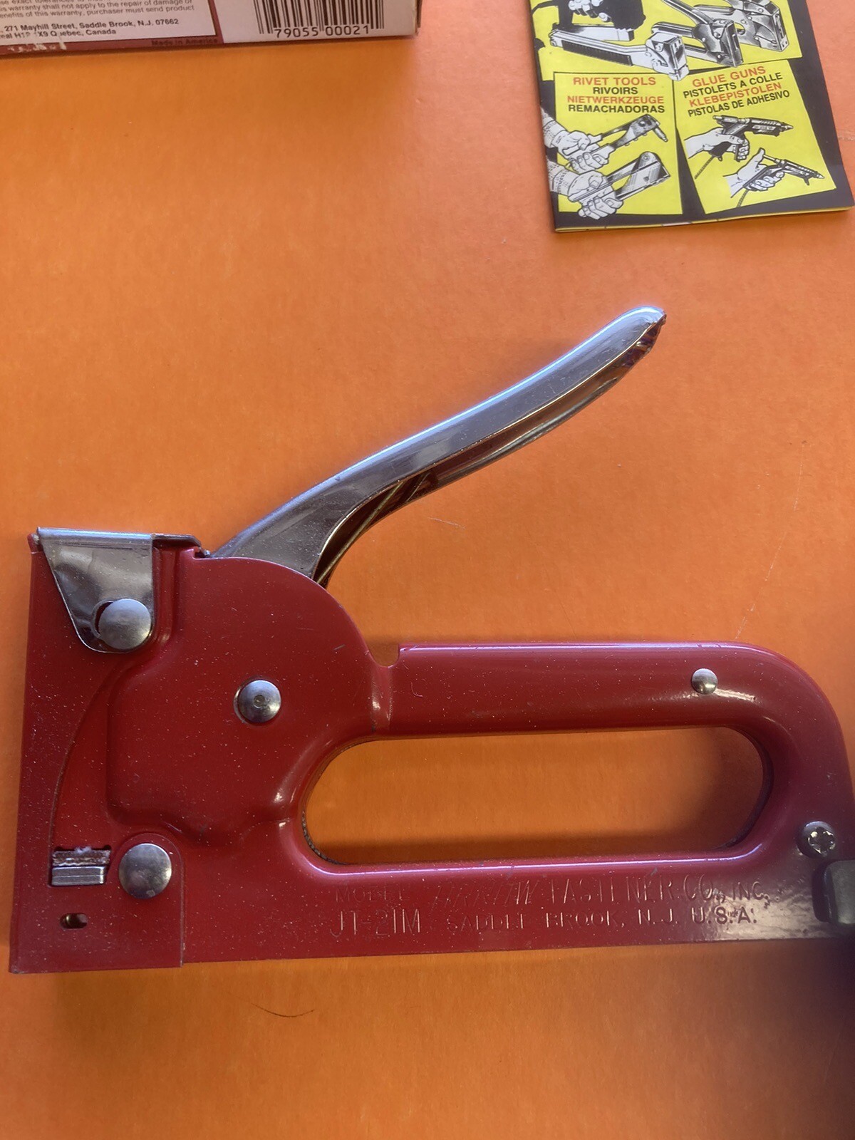 VINTAGE ARROW Staple Gun Model JT-21M All Steel USA*********BIG BLOW OUT******