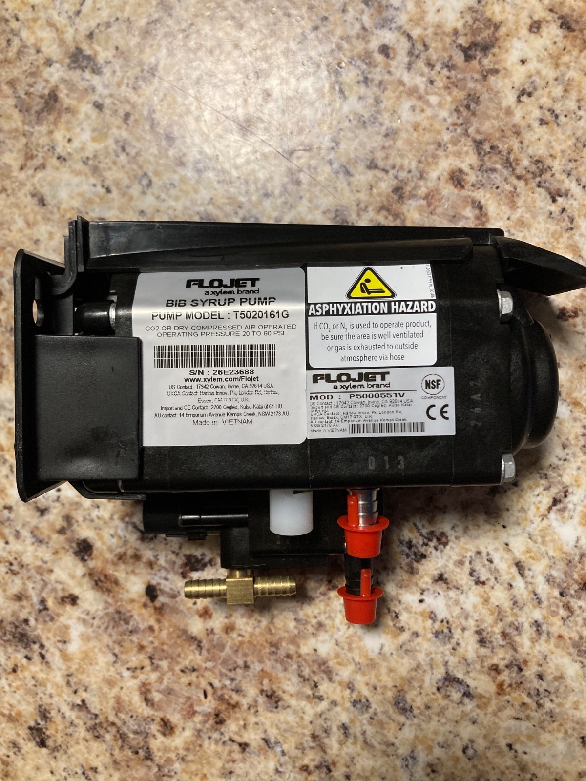 Flojet~ Xylem T5020161G Air / CO2 Operated BIB Syrup Pump 20-80 PSI