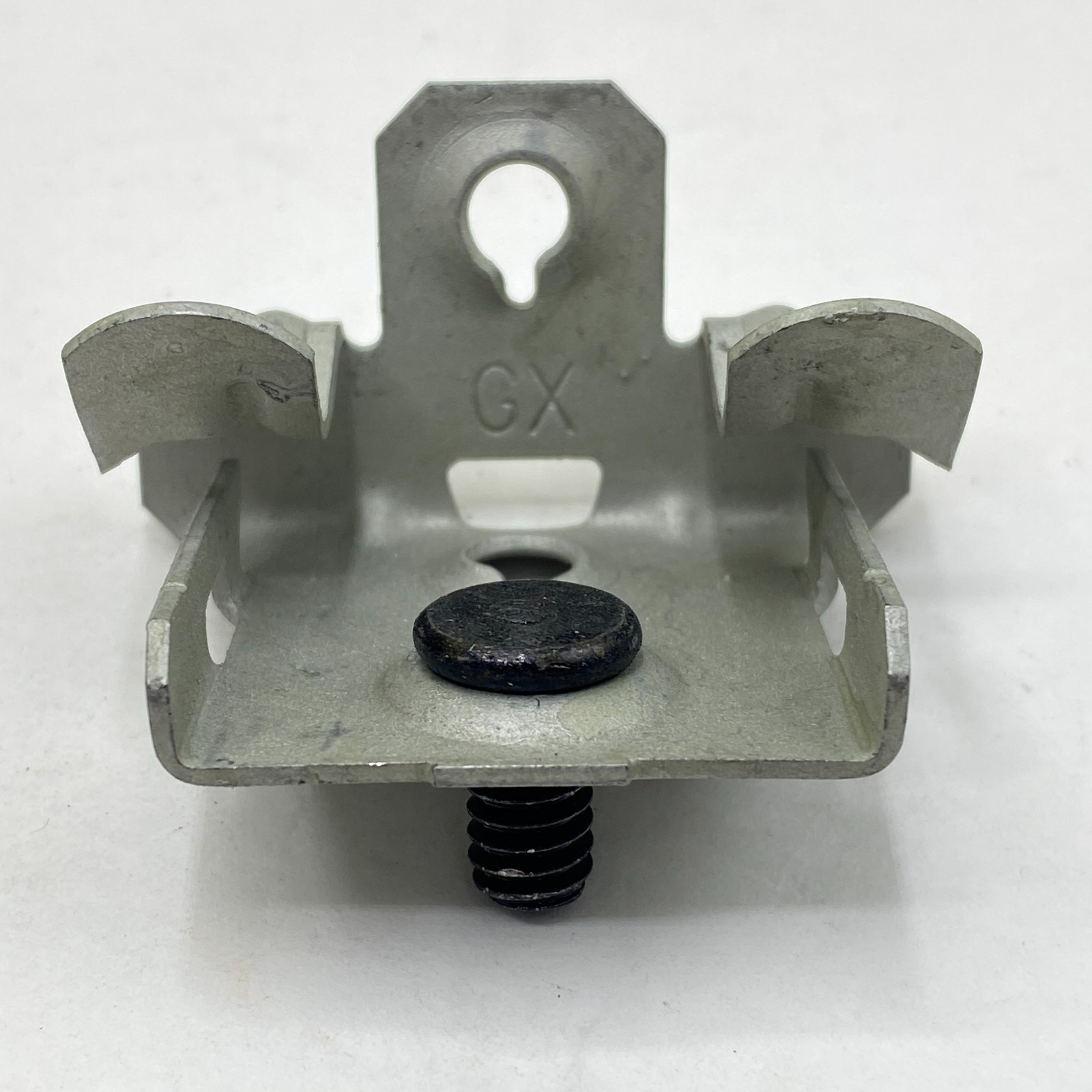 BOX OF 100 Nvent Caddy M24S Universal Beam Clamps 1/8″-1/4″ Flange w/Stud Bottom