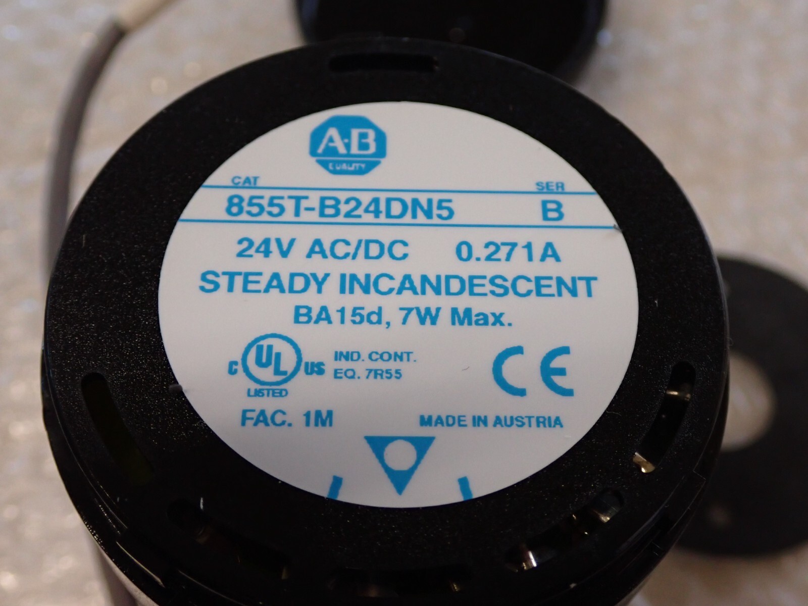 Allen-Bradley 855TB24DN5 Industrial SER B LIGHT NEW