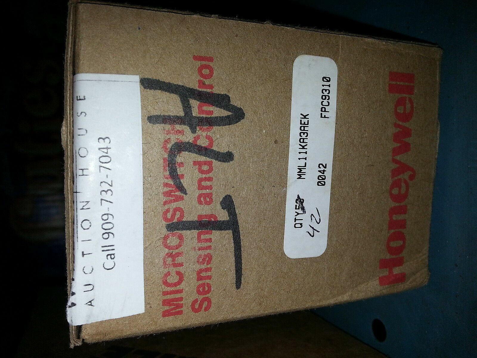 Honeywell MML11KA3AEK Pushbutton Hall Effect Switch Industrial OEM Replacement