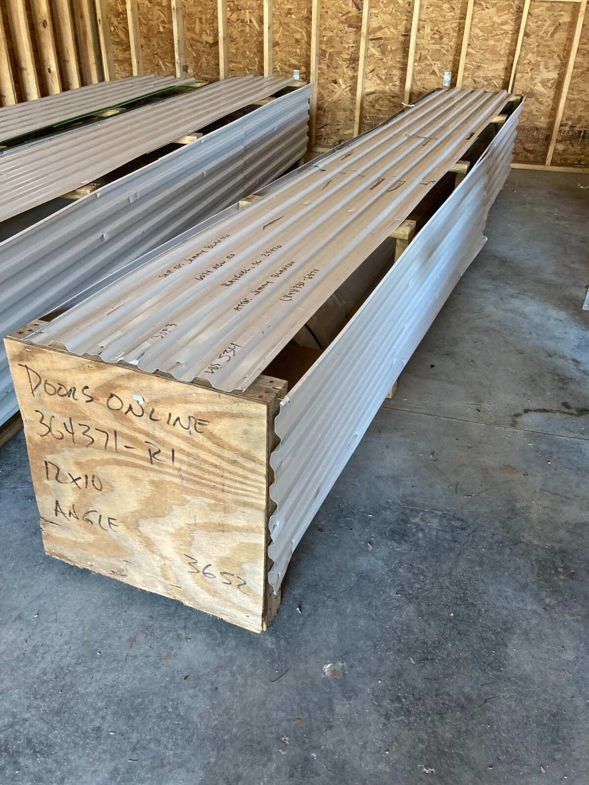 Janus Size: 12′ 0″ x 10′ 0″Commercial Wind Rating130 mph – 139 mph