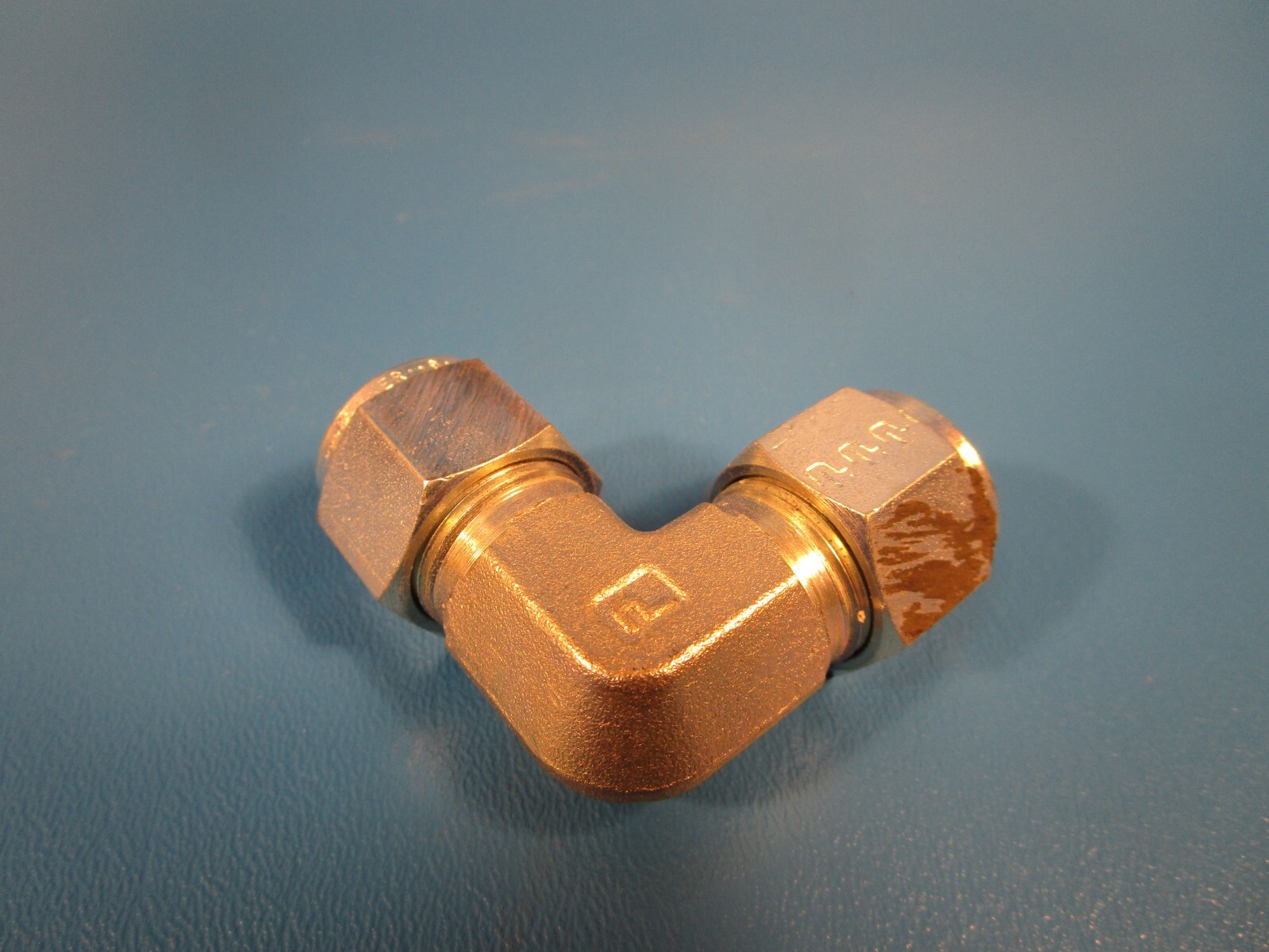 PARKER 8-8-EBZ-S, Elbow Union. CPI union elbow, 1/2″ single ferrule tube fitting