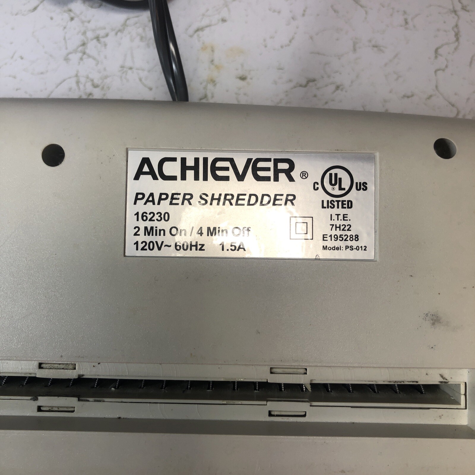 Achiever Portable Paper Shredder Model PS-012 / 16230 Office Home Product