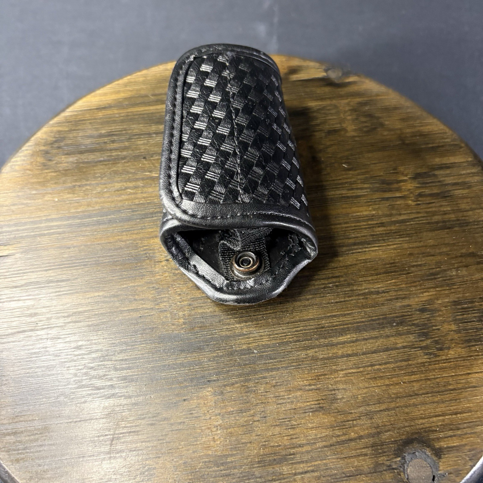Bianchi Silent Key Holder 7916 Part No. 22119 AccuMold Elite Basketweave Black