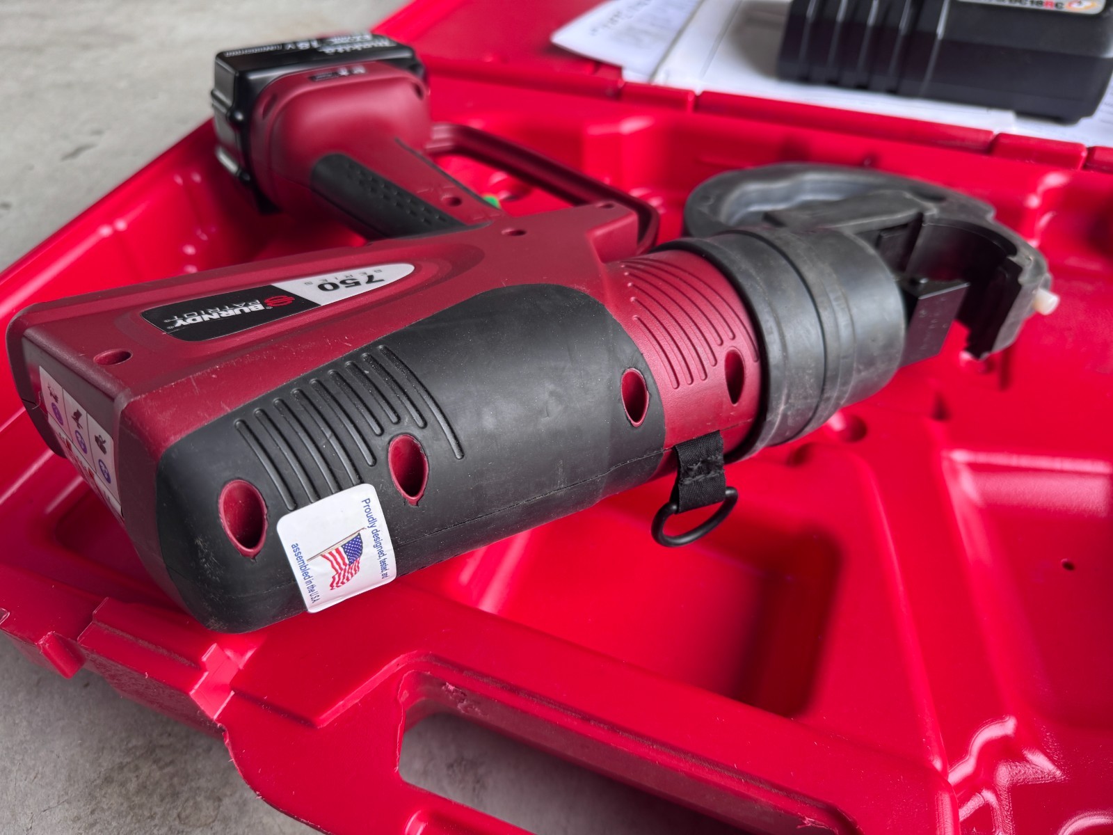 Excellent, Burndy PAT750-LI Hydraulic Crimper Patriot Crimping Tool w/ Batteries