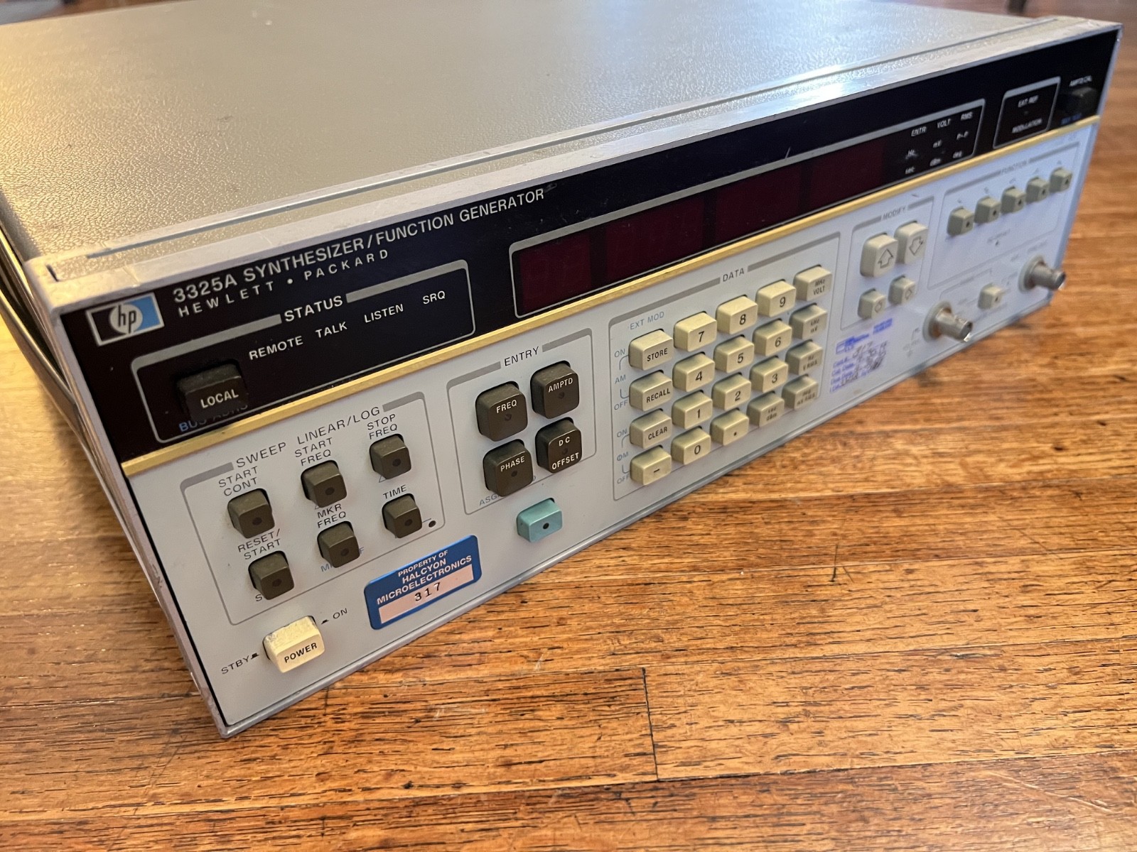 Hewlett Packard HP 3325A Synthesizer/Function Generator
