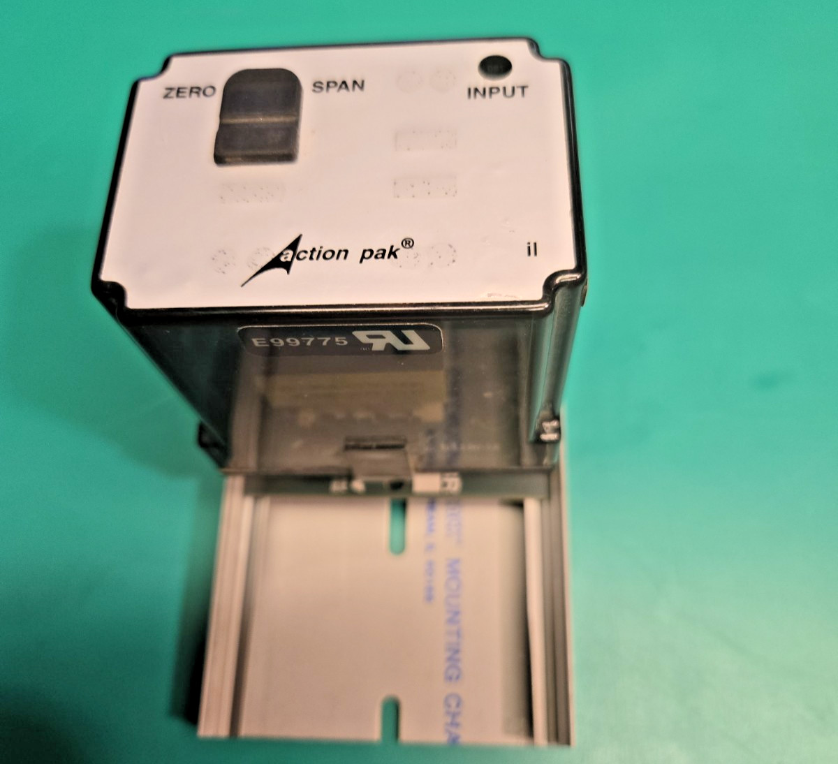 Action Pak MDL 4380-2000-1 Signal Conditioner RDI 608BR relay base MDL438020001