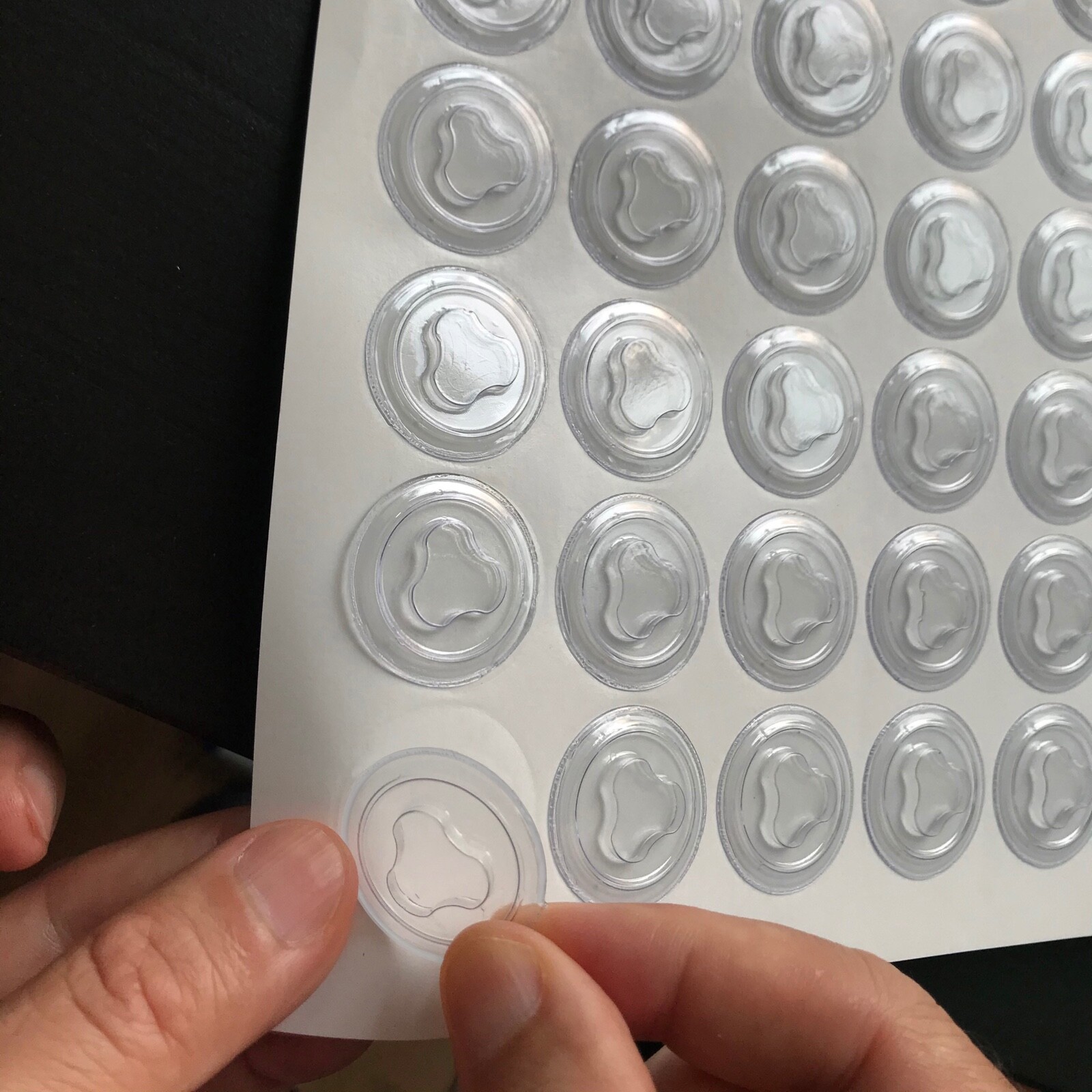 CD DVD Plastic Hub Spider Holders Back Adhesive Sticky Dots Studs 1000 pcs Clear