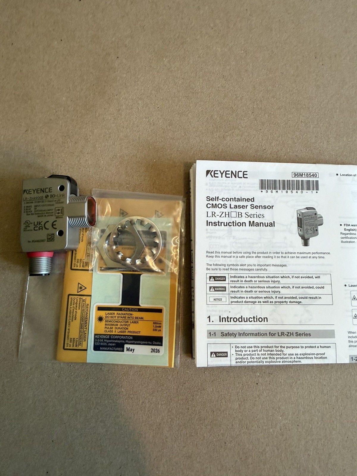 New in BOX KEYENCE LR-ZH490CB LASER SENSOR Contained Distance