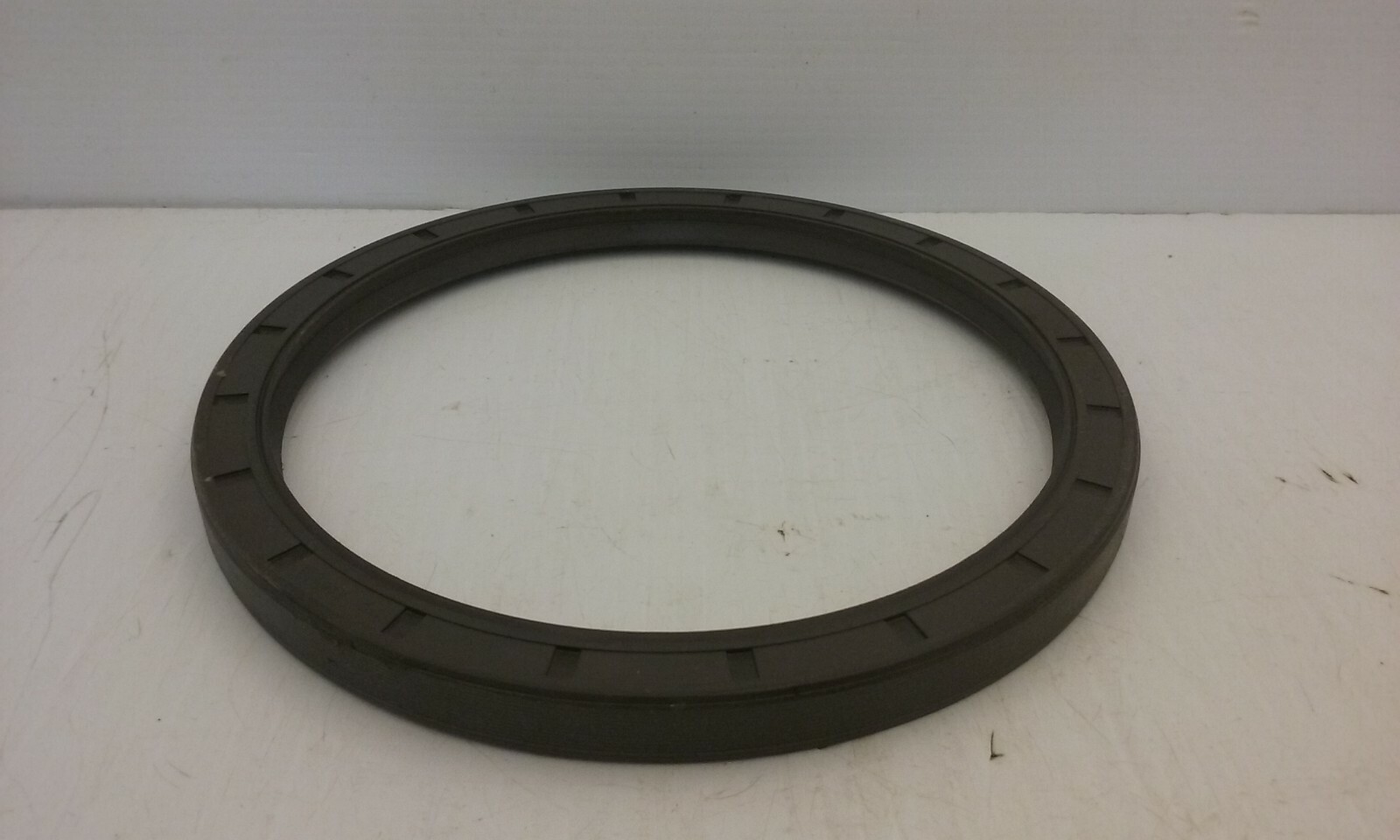 SKF 401700 OIL SEAL, JOINT RADIAL, VR1, 6.500″ x 7.690″ x 0.470″, NIB