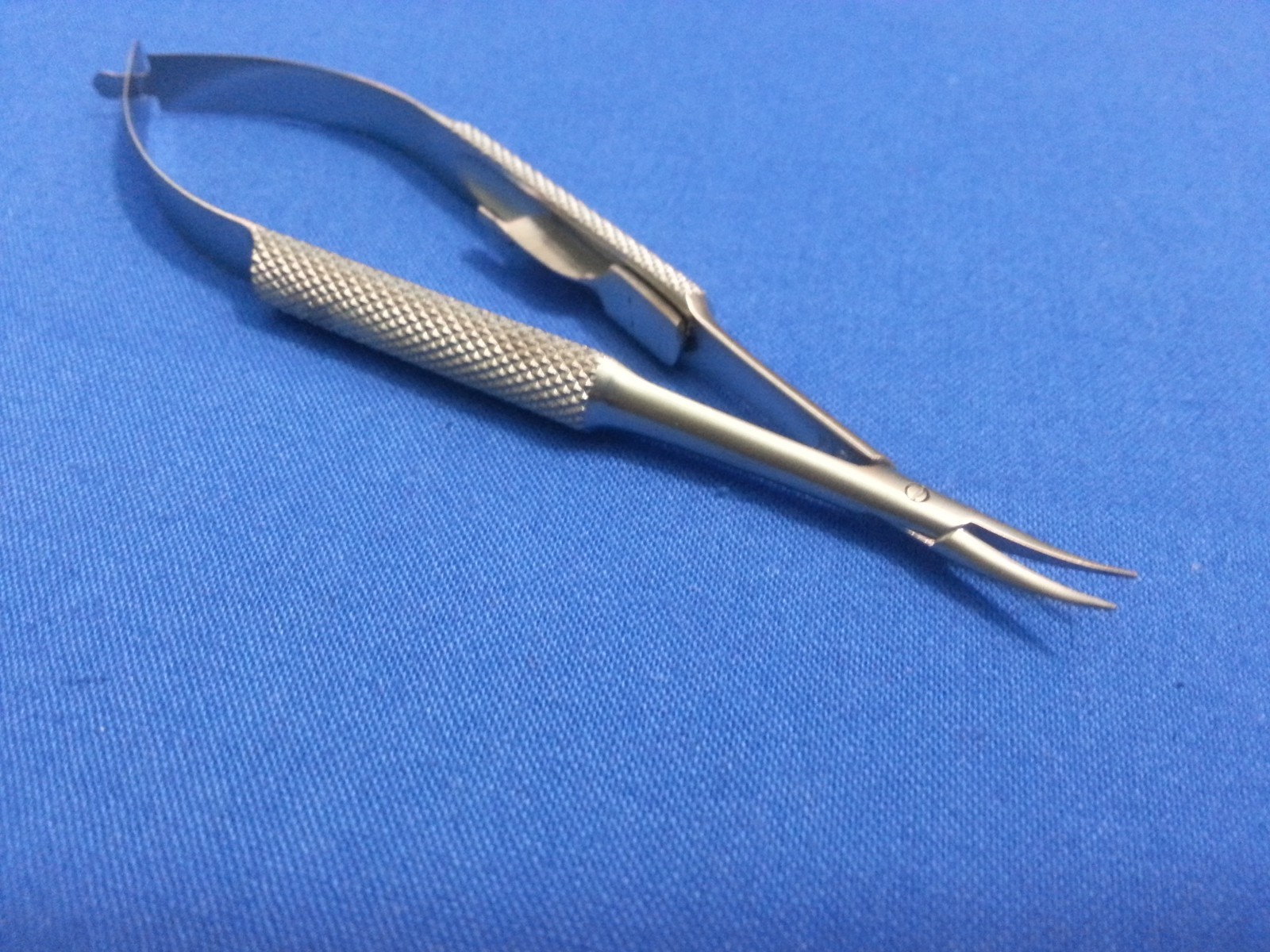 8 O.R GRADE CASTROVIEJO MICRO SURGERY NEEDLE HOLDERS SURGICAL INSTRUMENTS KIT