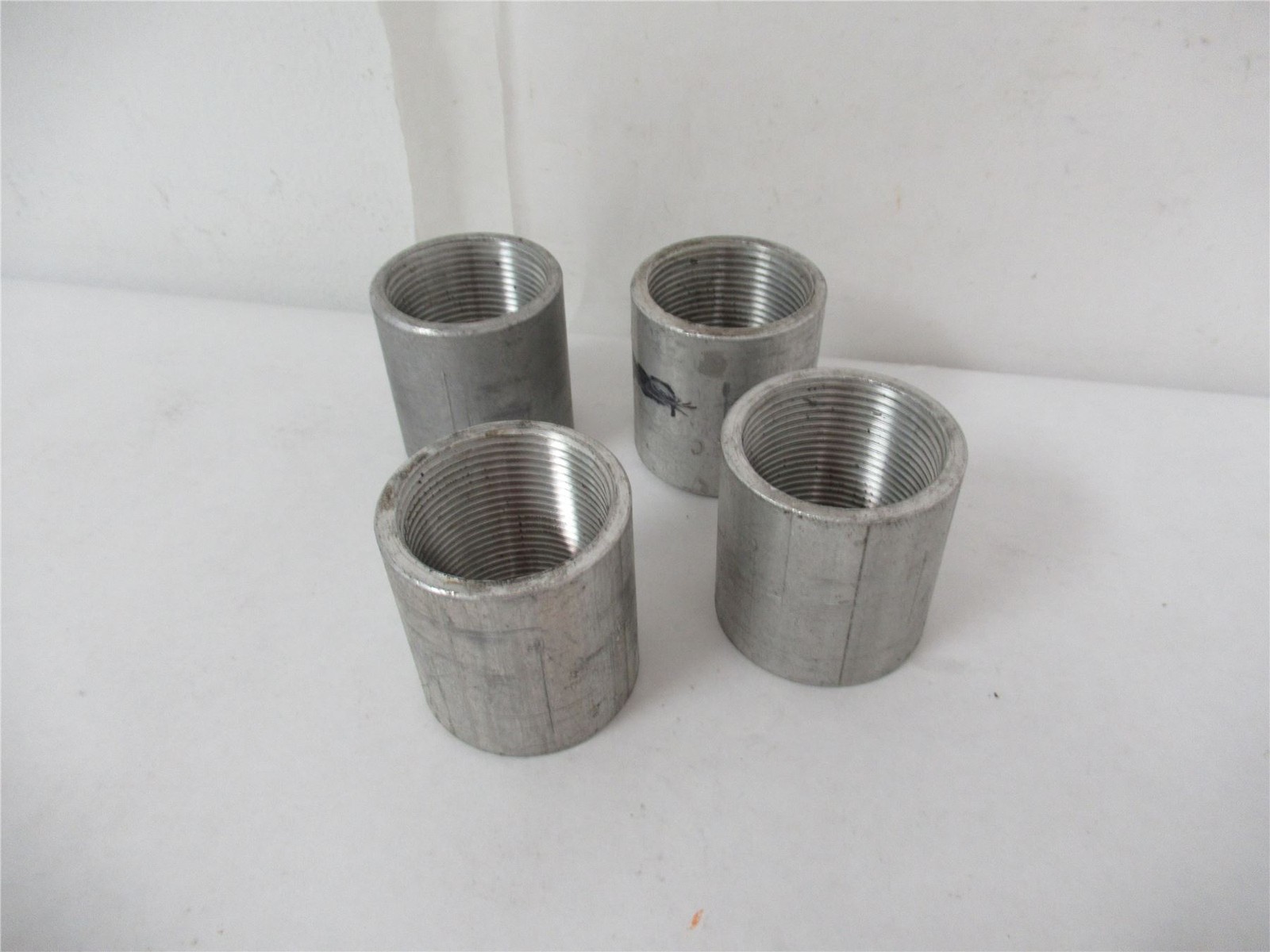 249922 New-No Box; MFG unkn-249922 Lot-5 Aluminum Conduit Coupling 1″NPT
