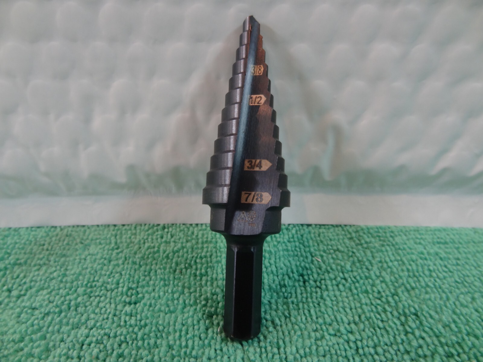 Klein Tools ‘Unibit’ Step Drill Bit – KTSB14 – 3/8″ to 7/8″