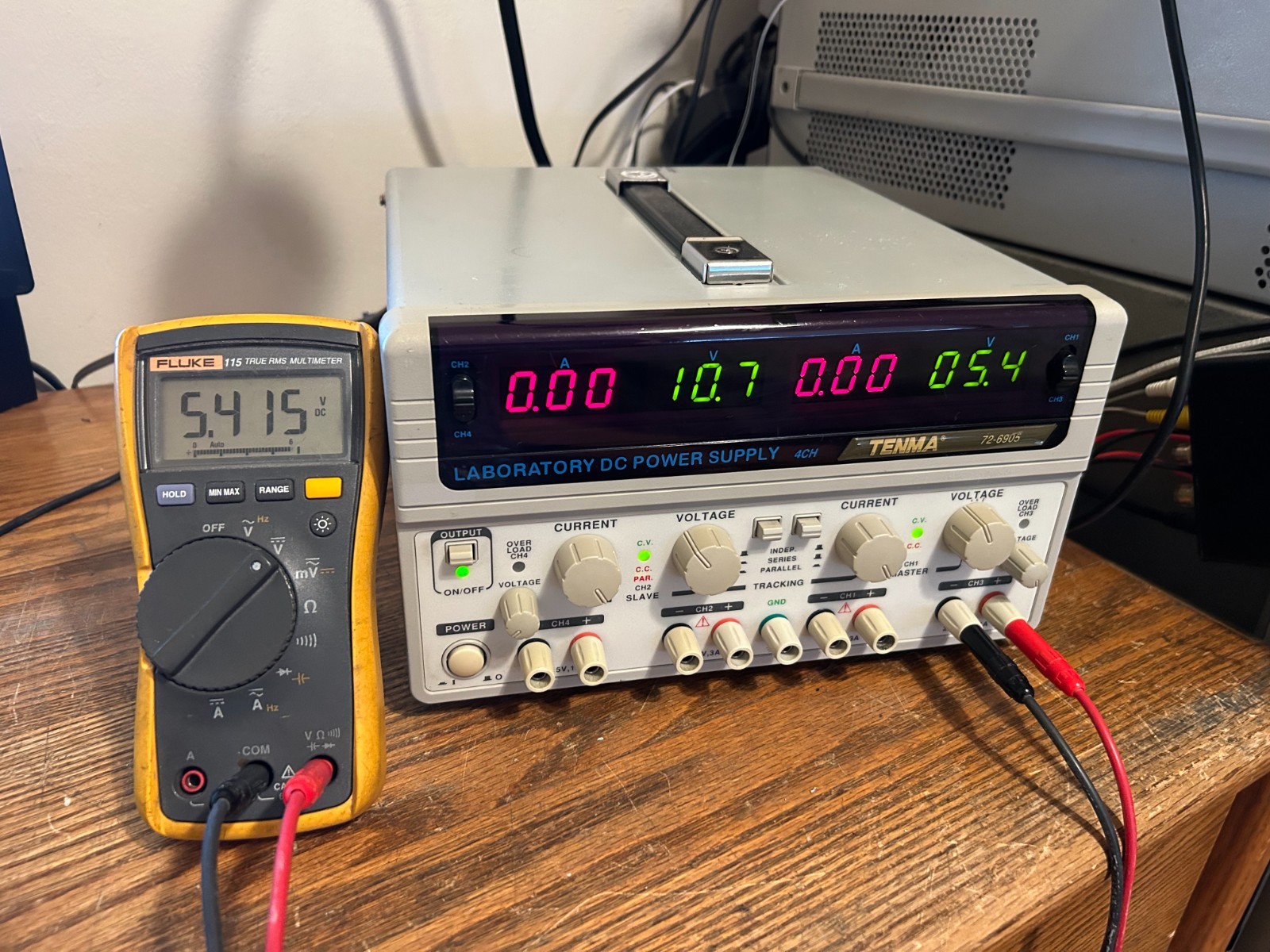 Working DC Linear Regulated Power Supply Quad Independent Output Tenma 72-6905