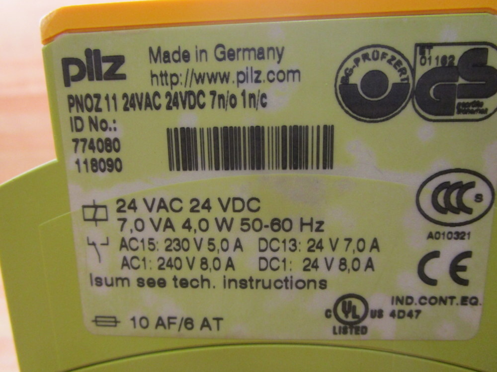 Pilz PNOZ-11 24VAC 24 VDC 7n/o 1n/c Relay 774080