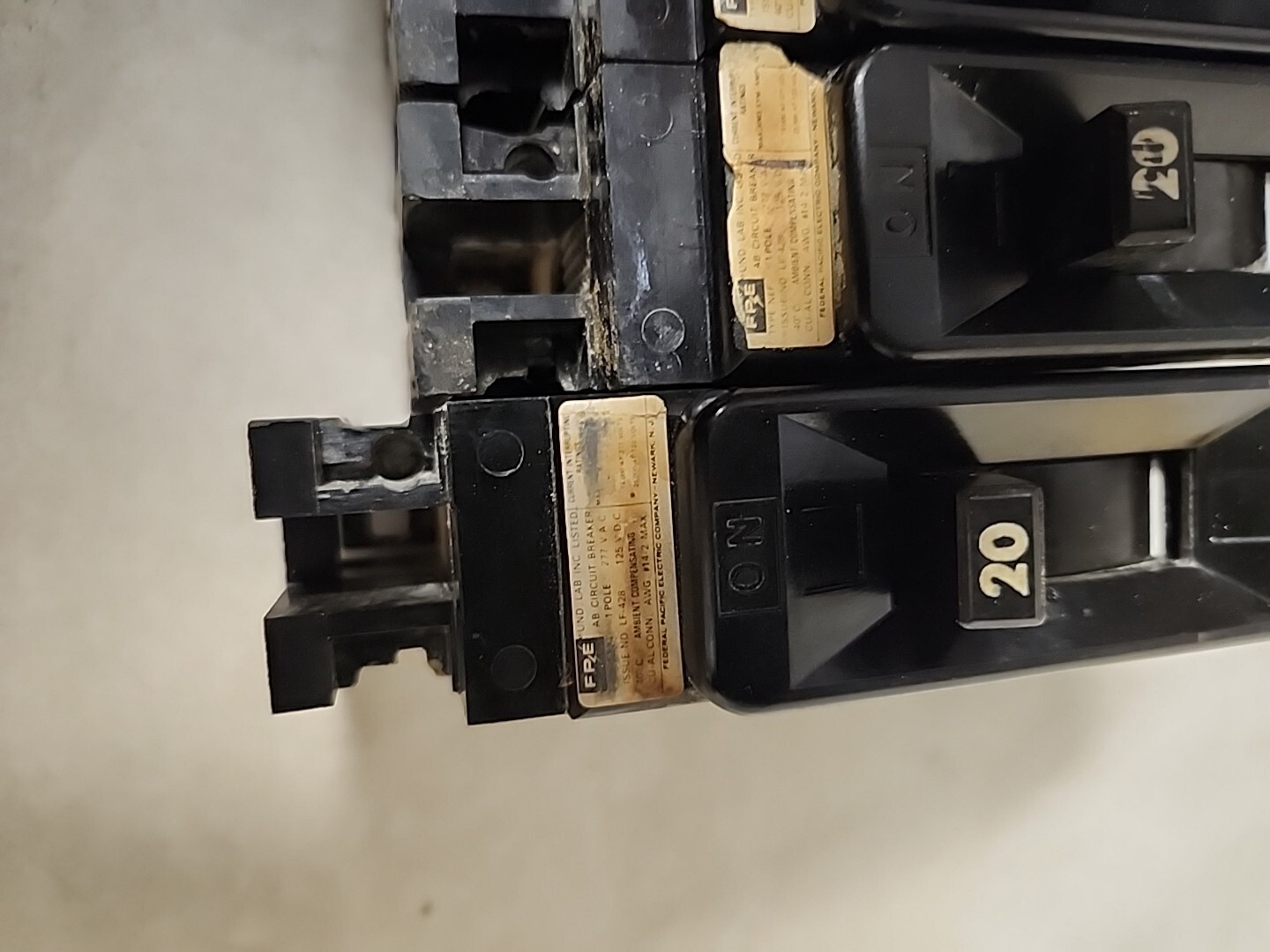 Federal Pacific Electric Company NEF214020 1 Pole 277 VAC Circuit Breaker 1 Each