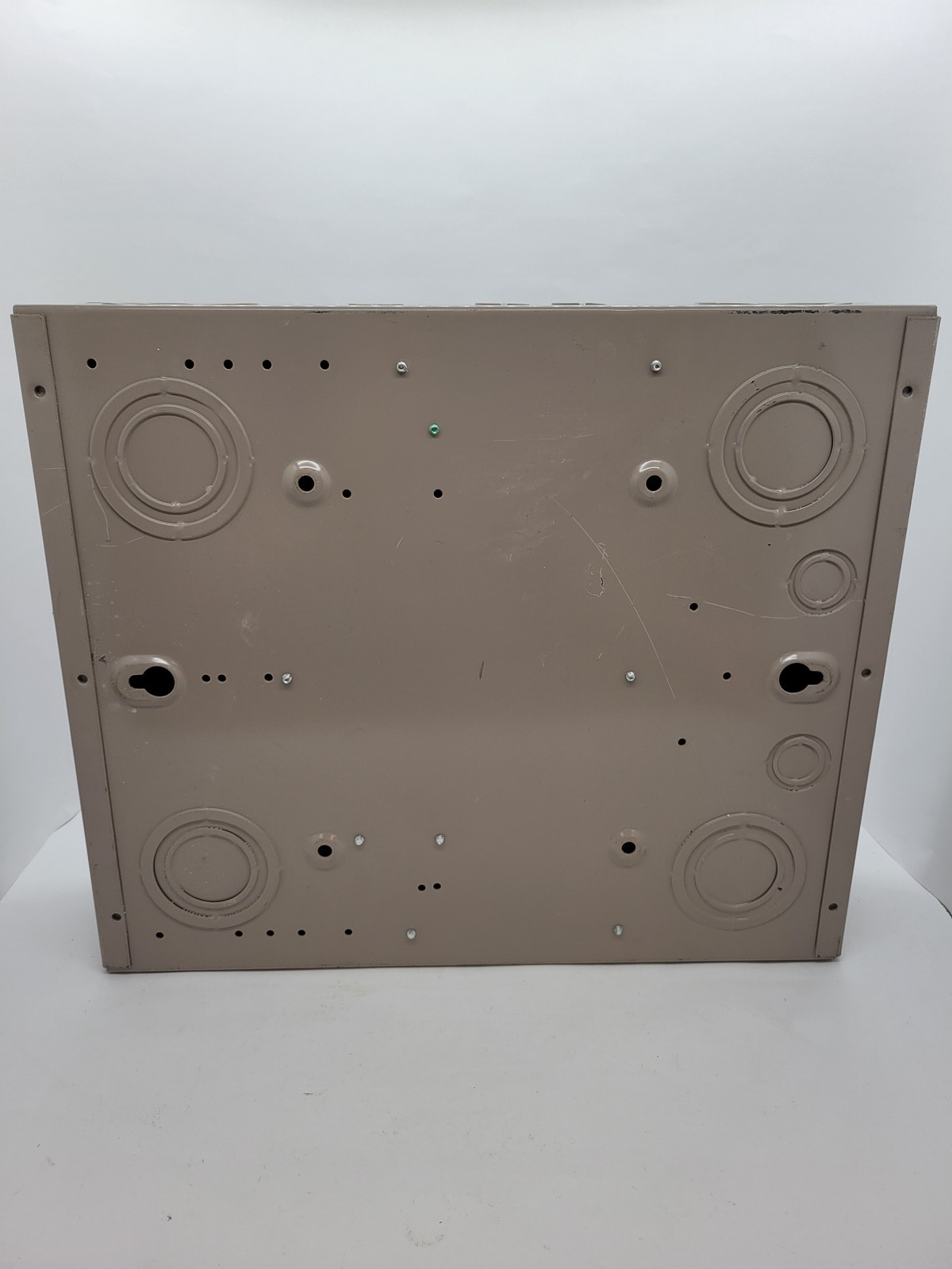 Eaton CH12L125B Main Load Center w Breakers 125A 120/240V 12Cir 1PH 25KA Type 1