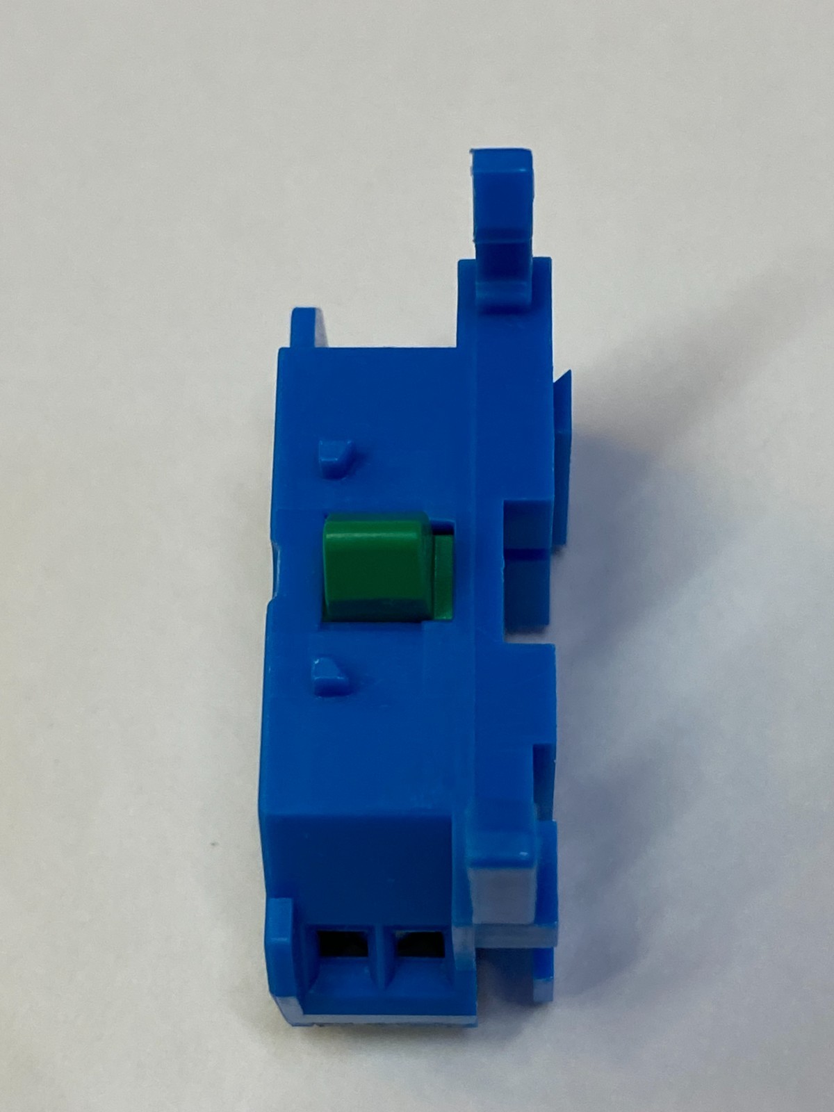 Idec HW-F10 Contact Block 1 NO 10A 600V Finger-Safe HW Series Switch, New