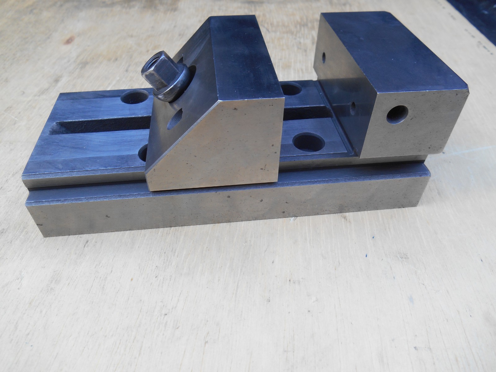 Hermann Schmidt 3″ machinist vise grinding vise