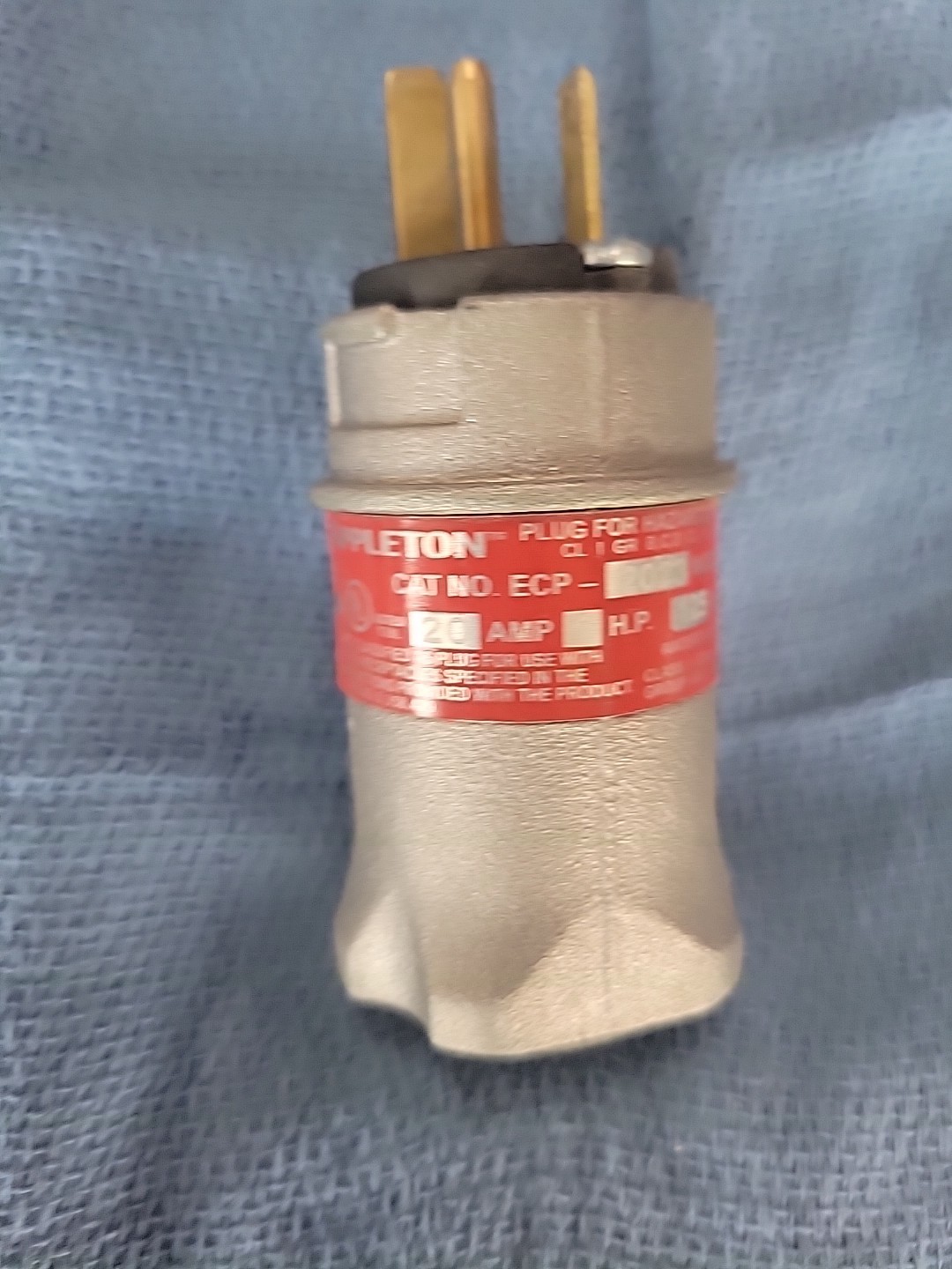 Appleton ECP2023 Model F 20 mp plug