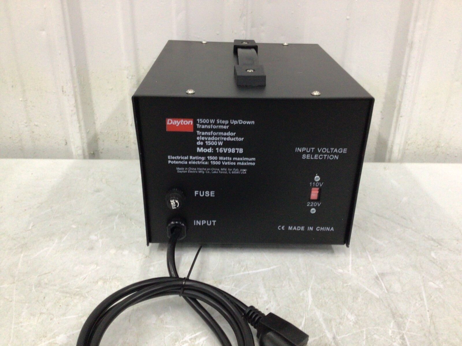 Dayton – 16V987 Step Up/Step Down Voltage Converter, 110V Ac To 220V Ac, 220V Ac
