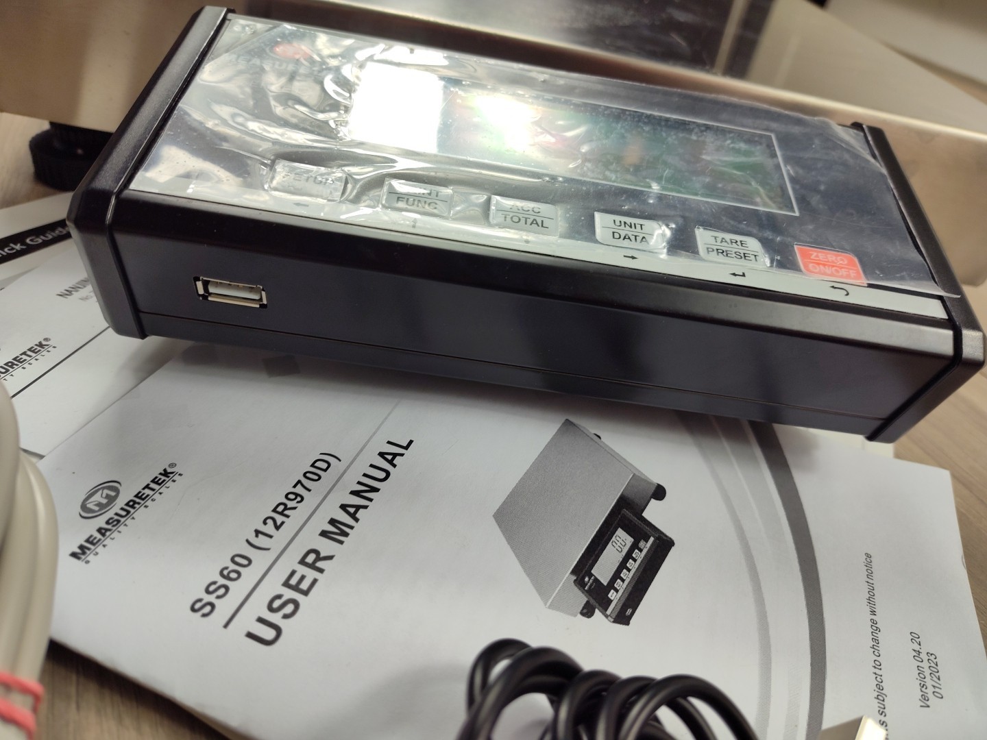 MEASURETEK 150 LB Scale 12R970C PARCEL DIGITAL Scale,LCD, SS60