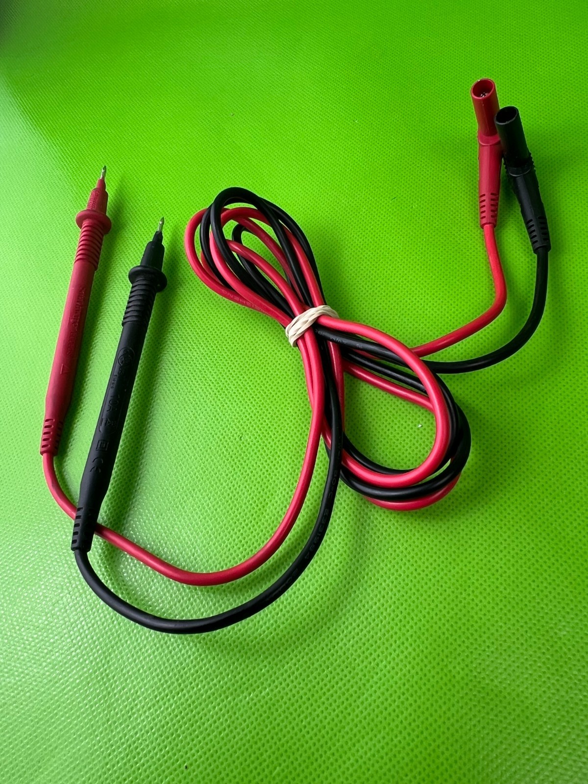 True RMS Southwire 21550T Clamp Multi Meter