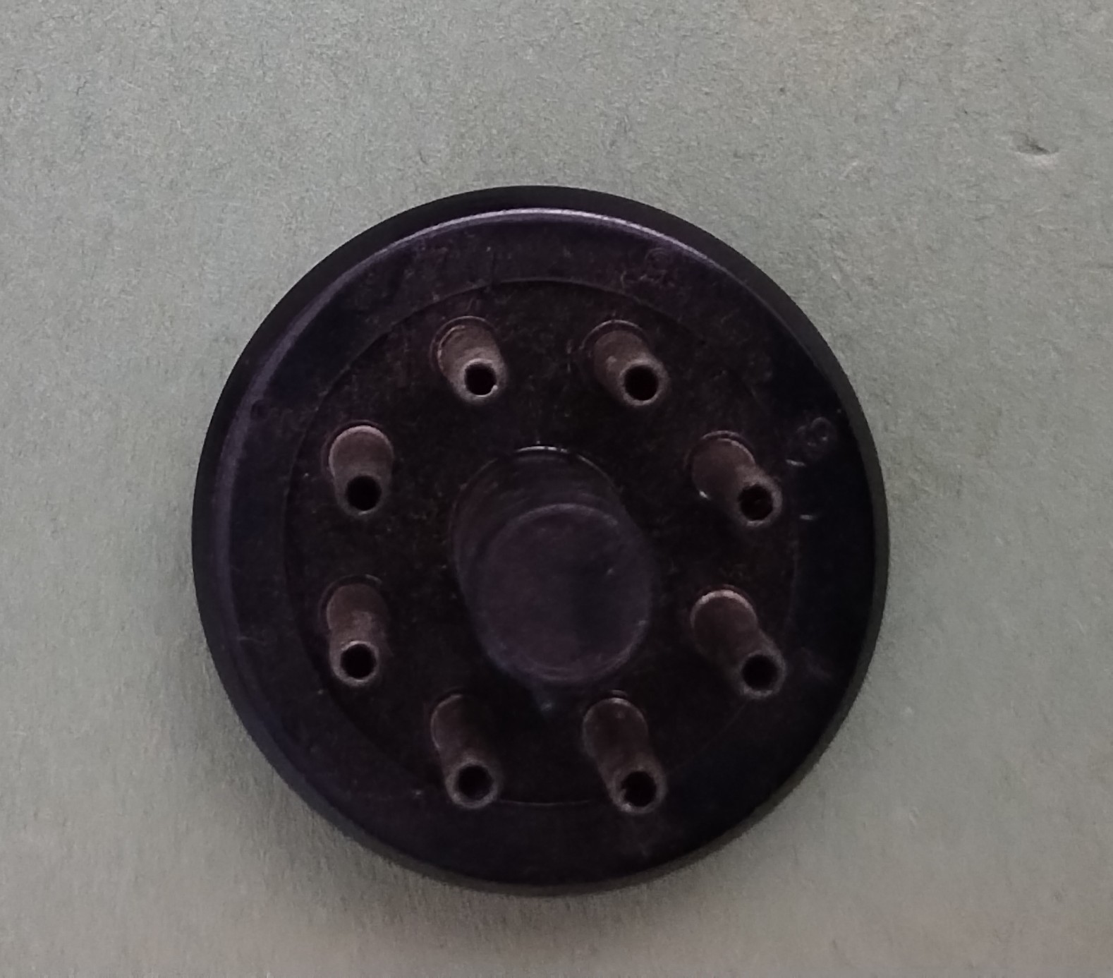 Kit Amphenol 86-CP8 Octal Accessory/Power Plug-In Recessed Mounting Shell NOS