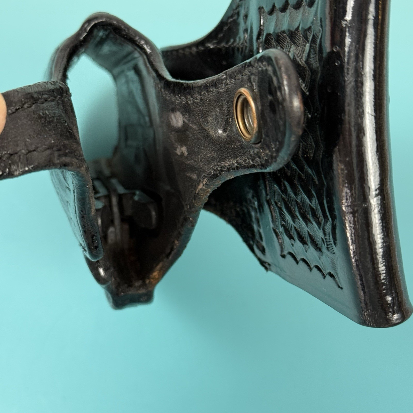 BIANCHI 97A Grabber- S&W 4006 Left Hand Black BasketWeave Leather Duty Holster