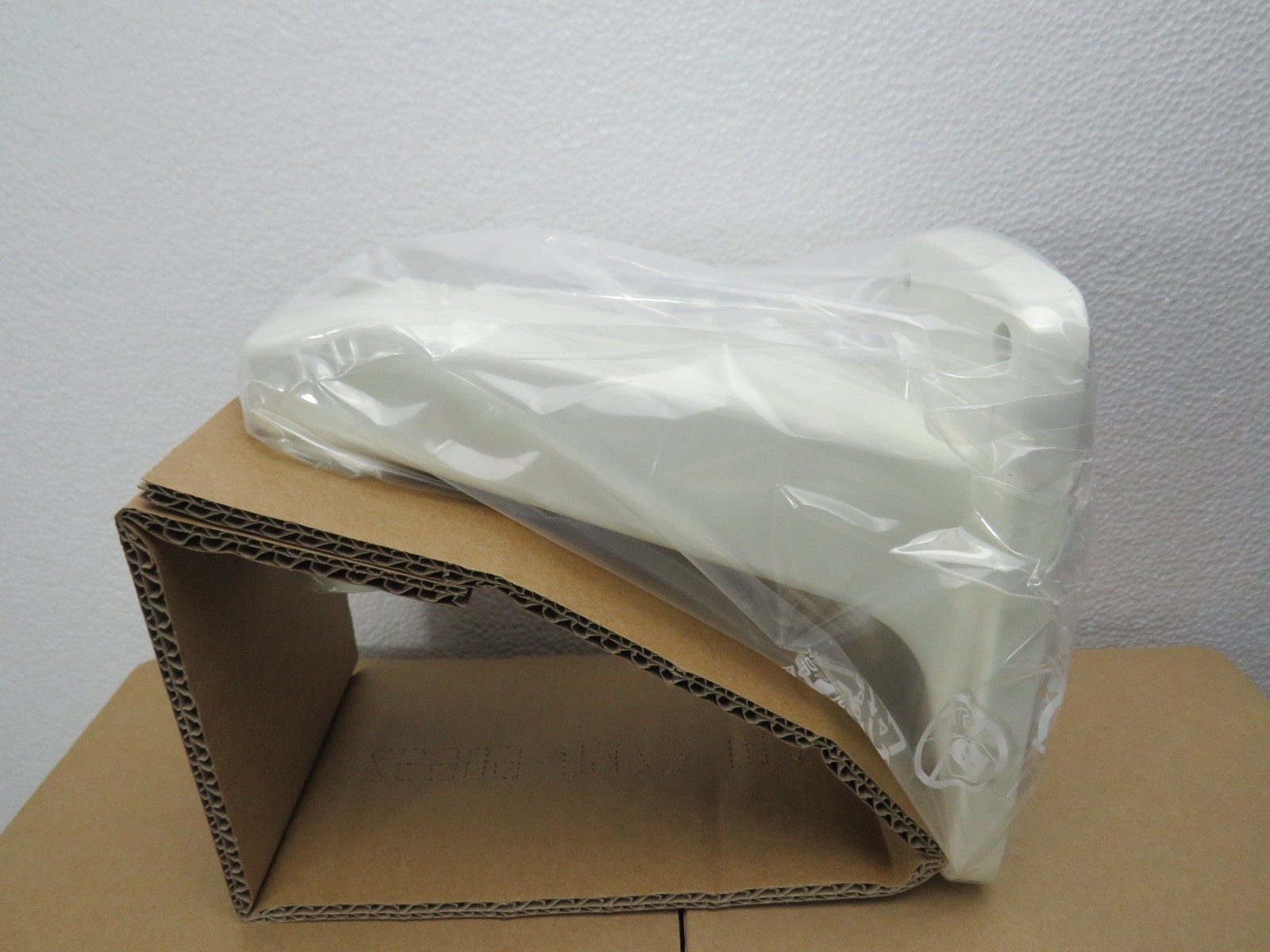 (Lot of 5) Hanwha SBP-300WM1 Wall Mount [CTA]