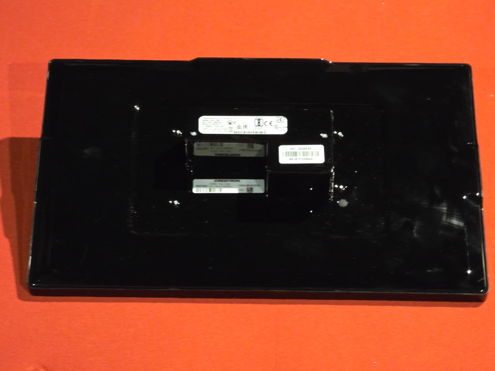 Crestron TSW-1060-B-S 10.1″ Touch Screen – Black With Table Mount