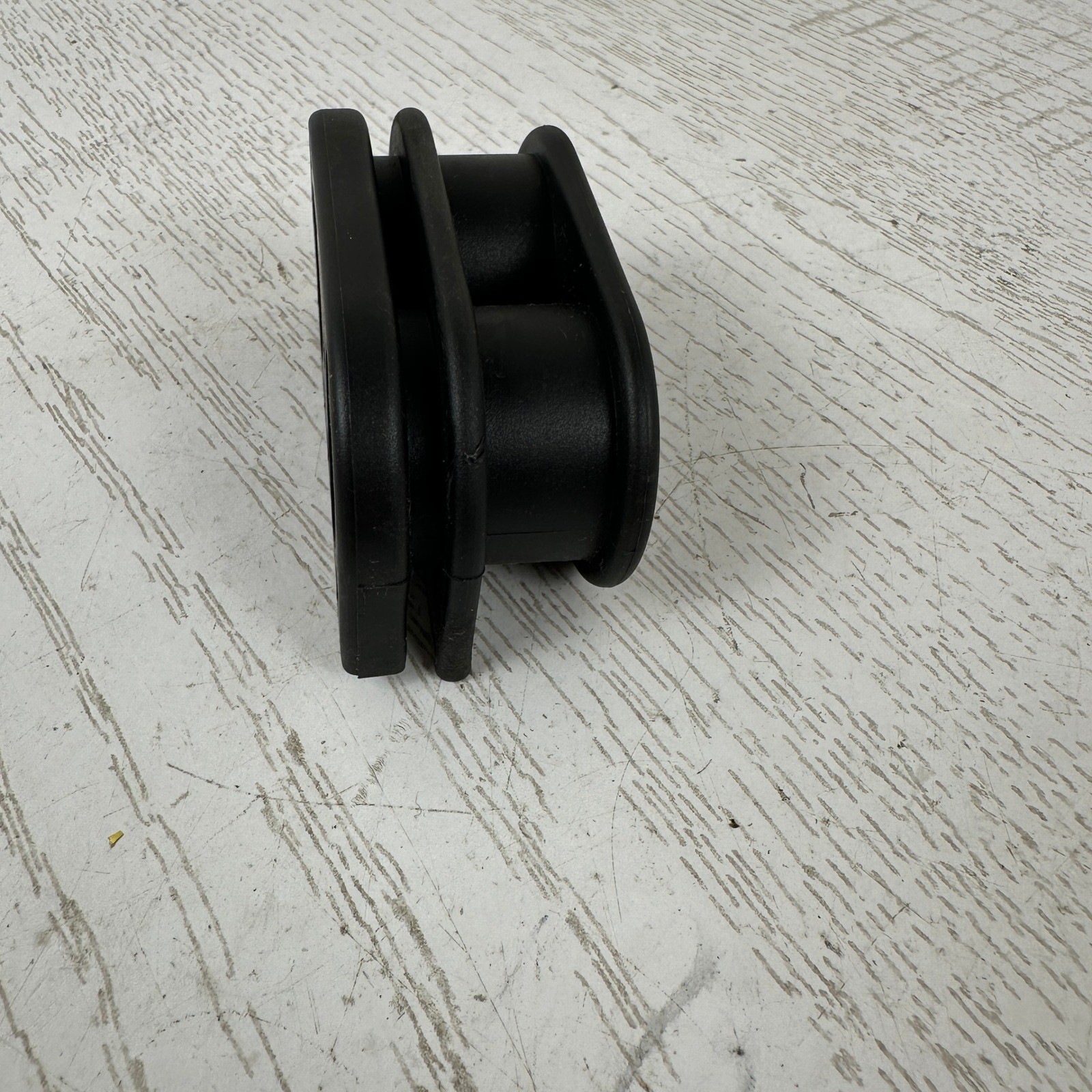 Black Rubber Dual Hole Cable Grommet Firewall Pass-Through Wire Organizer 2.5in