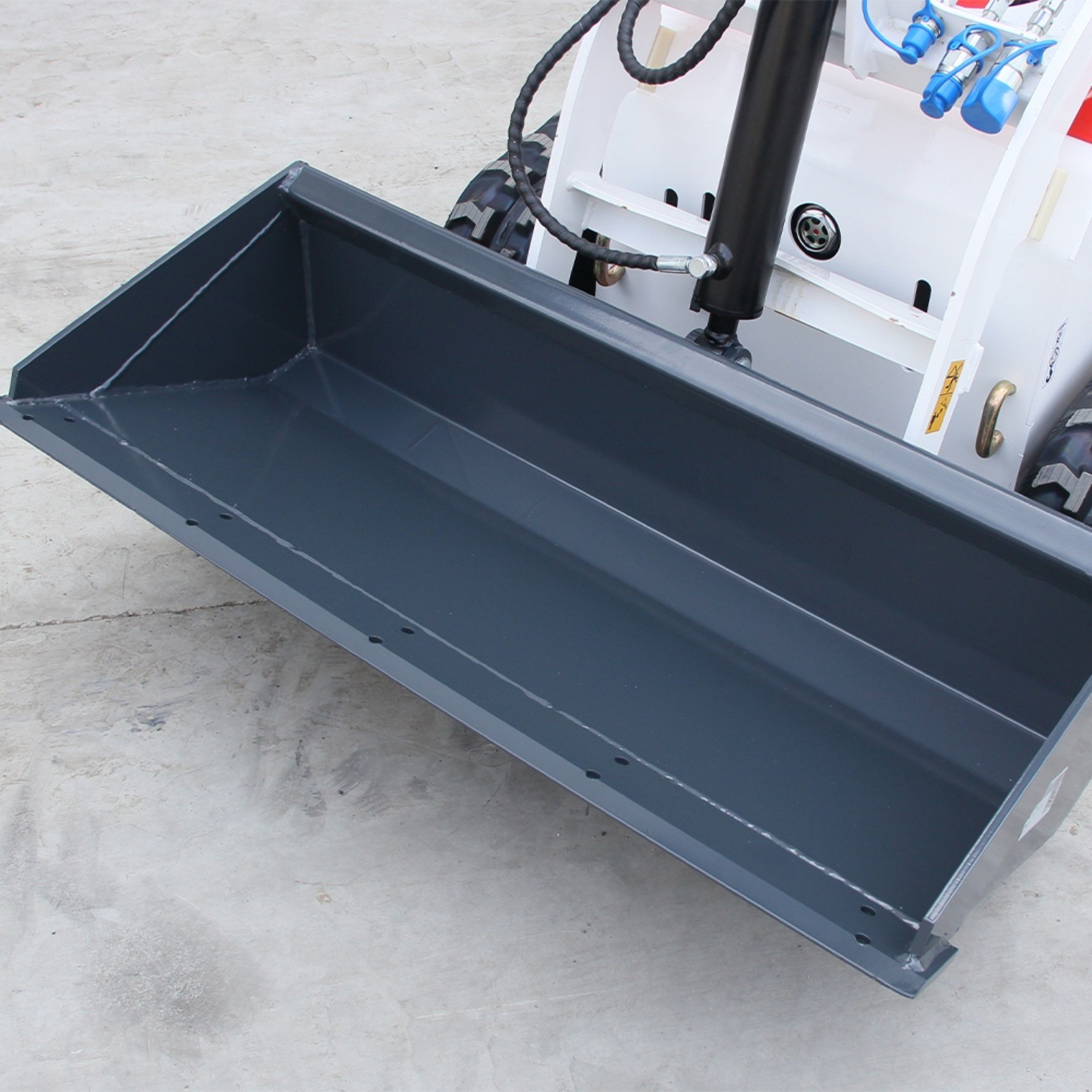 15 HP Mini Skid Steer Loader B&S Hydraulic System Electric Start W/ 7 Attachment