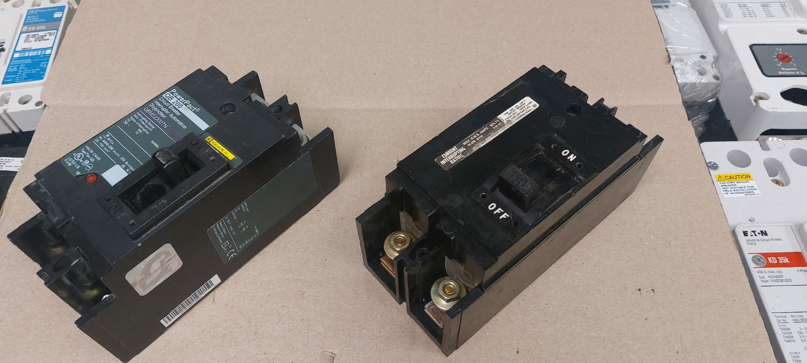 SQUARE D 200 AMP MAIN BREAKER TOP FEED QBM22200TN= Q2M2200MT ( replacement )