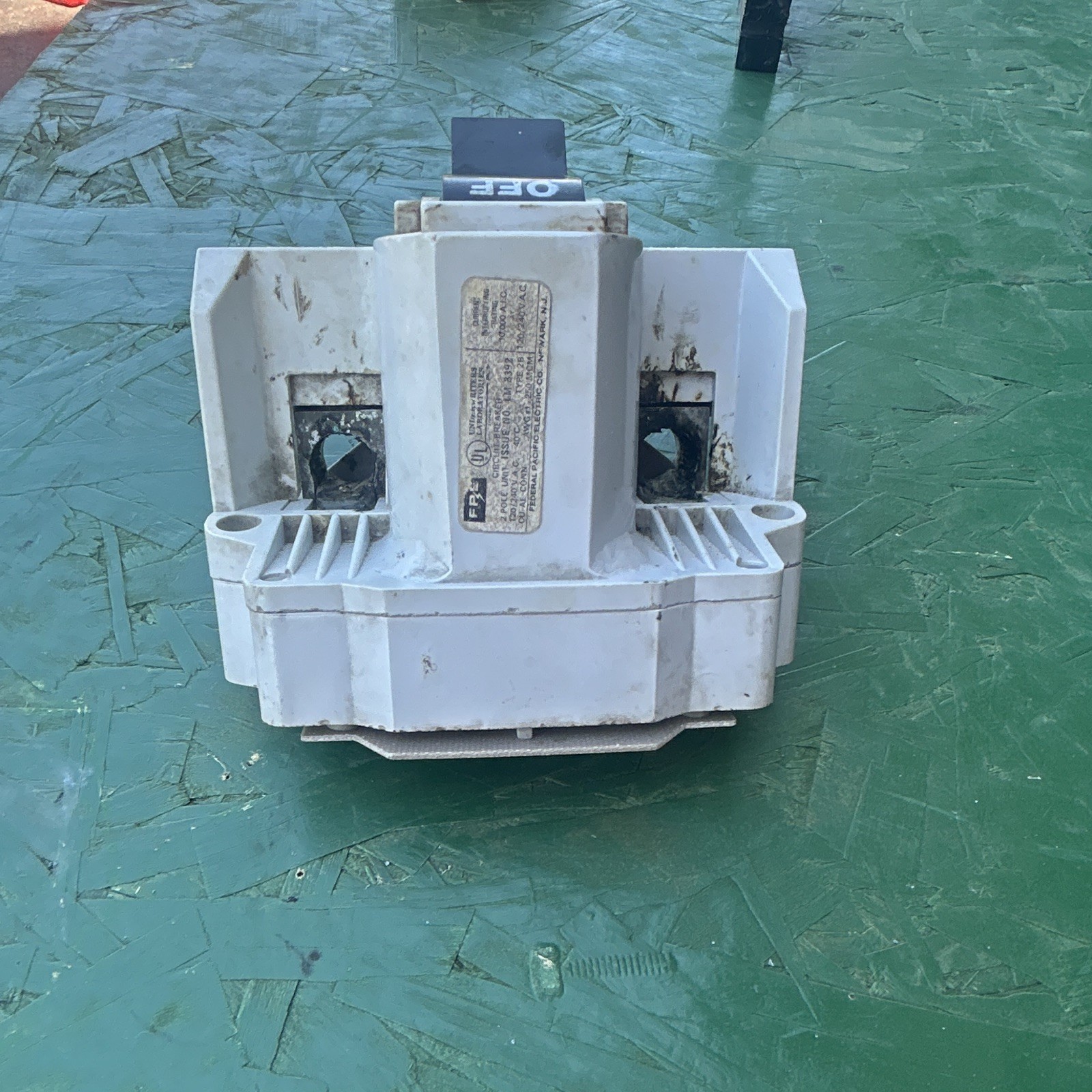 Federal Pacific 2B200 200A 2 Pole Main Breaker 201-250V Thermal Overload