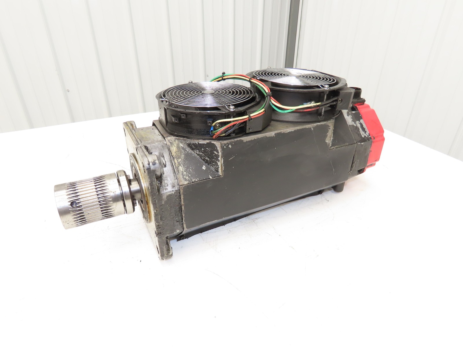 Fanuc A06B-0158-B075 a40/2000 AC Servo Motor 7.3kW 25A 2000 RPM 184V 3PH