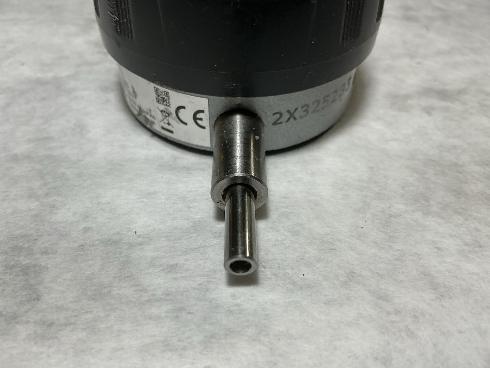 Mitutoyo 543-392B Digimatic Indicator, 0-.5″/0-12.7mm Range, .00005″ Cr Screen