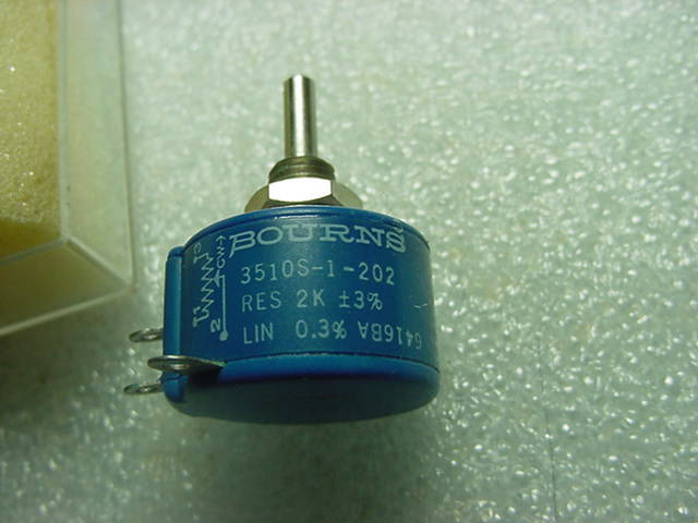 New Bourns Precision Rotary 3510S-1-202 Potentiometer turns 3 resistance 2000.0