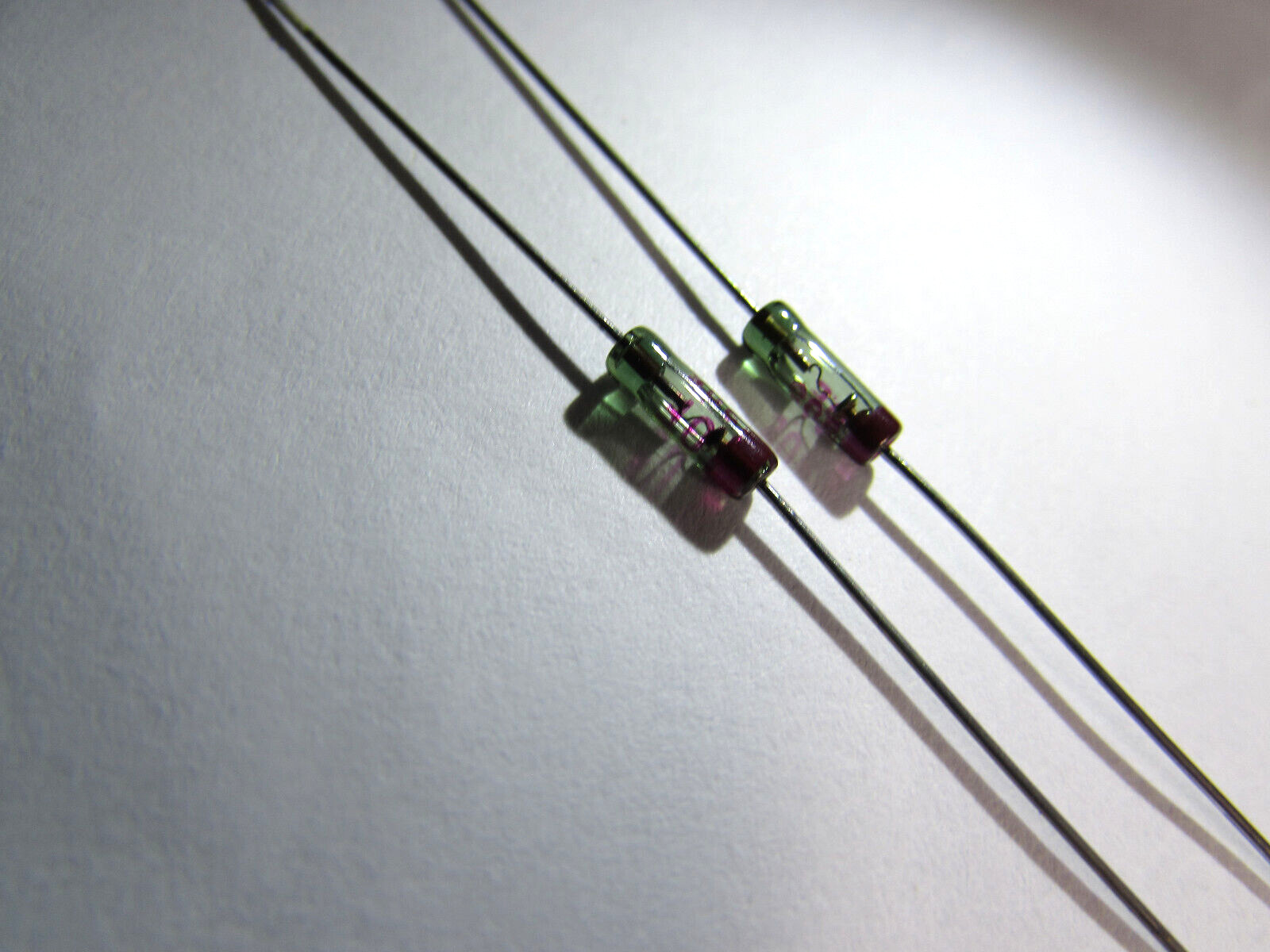 OF305 OA90 Philips Mullard Telefunken Germany Germanium Gold Bonded Diodes 4 USA