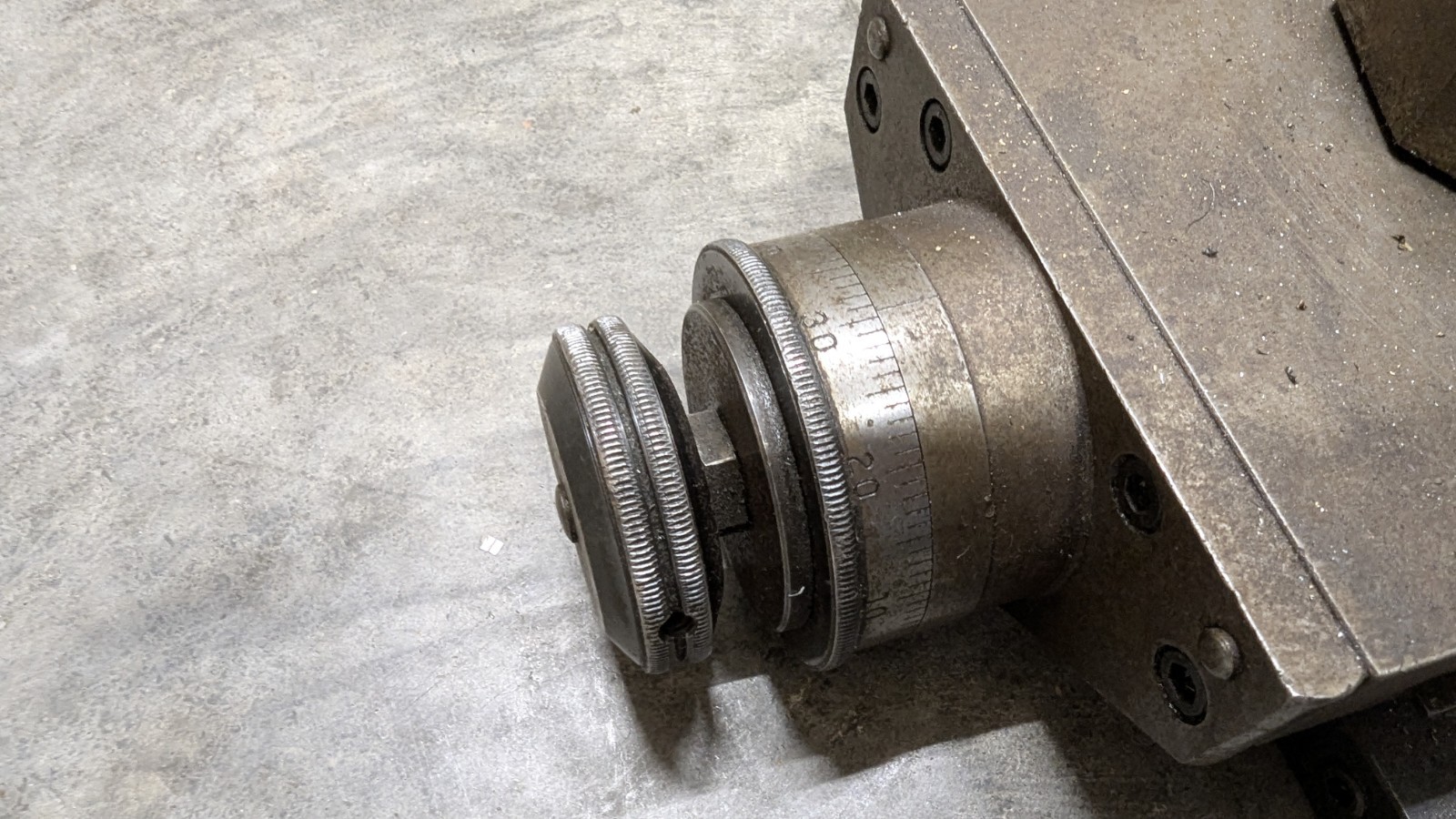 Hardinge radius turning attachment for DV-59 DSM-59 lathes 3.5″ dovetail bed D14