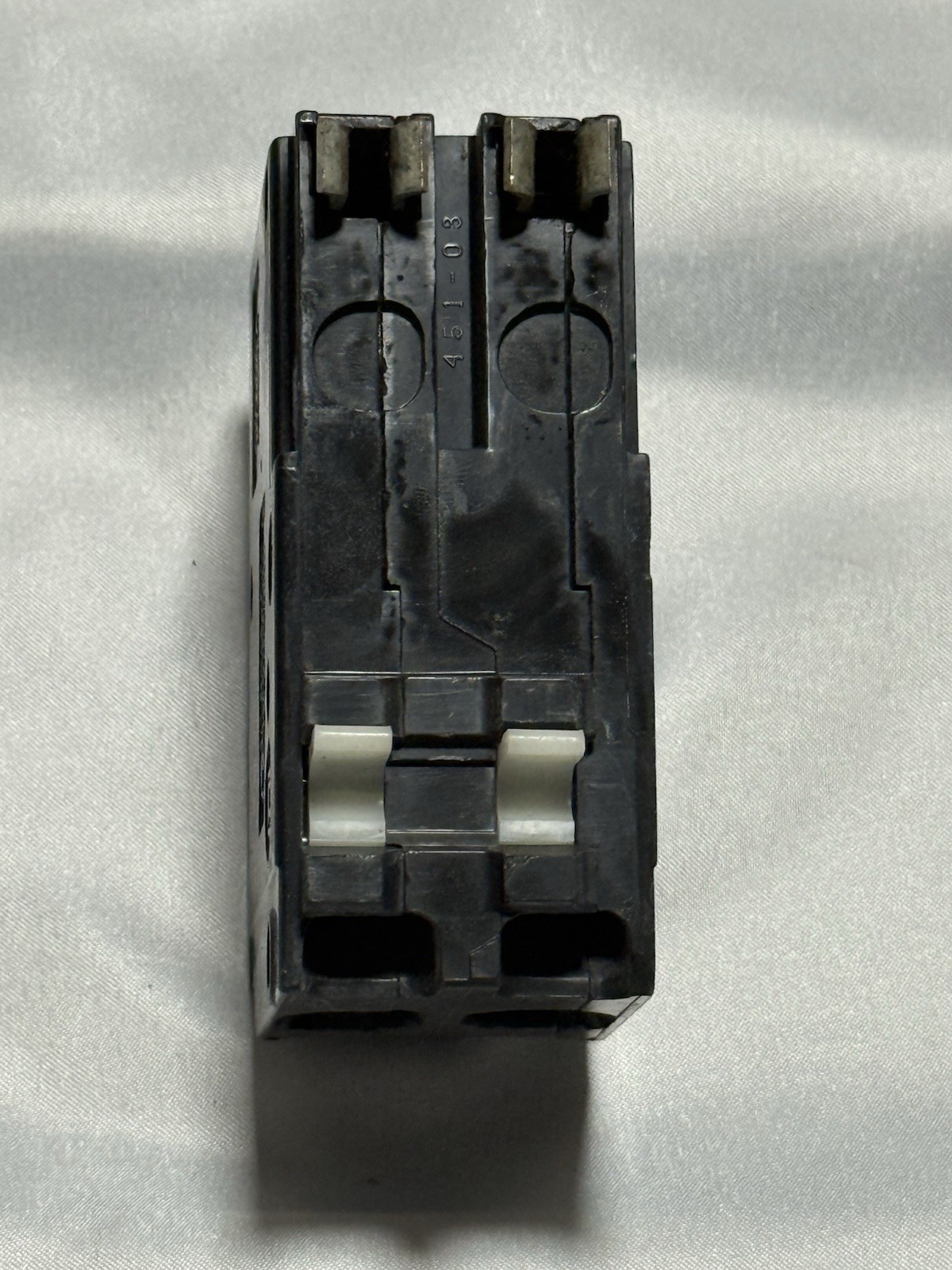 Square D Homeline QO2100 100A 1 Pole 120/240V Plug-In Circuit Breaker 2-pack