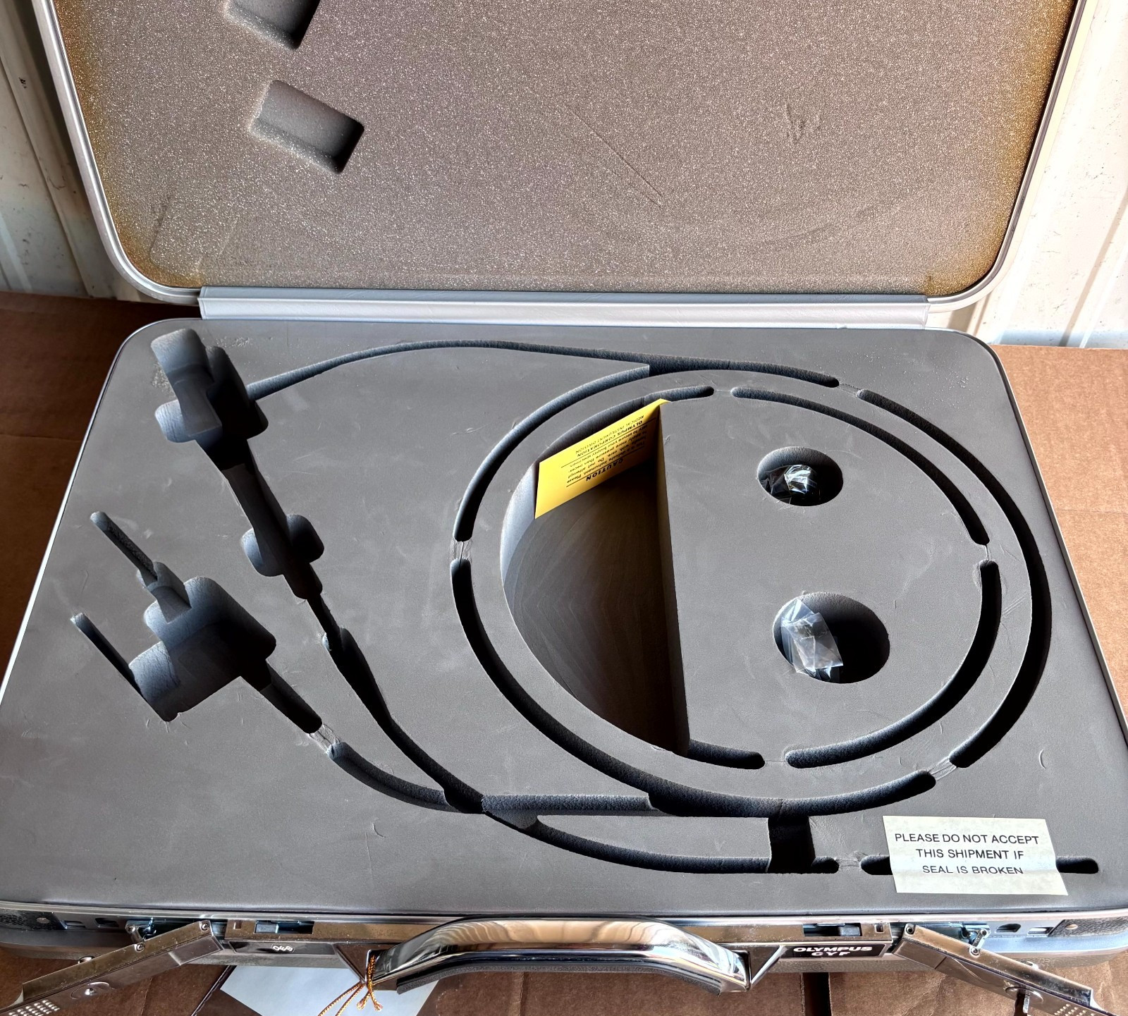 Olympus CYF OEM Hard Transport Storage Case Custom Foam Insert 2 Keys Medical