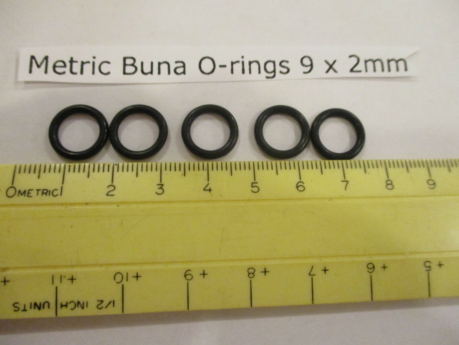 9mm ID x 13mm OD x 2mm thick O-ring. Buna-70. Quan 5.